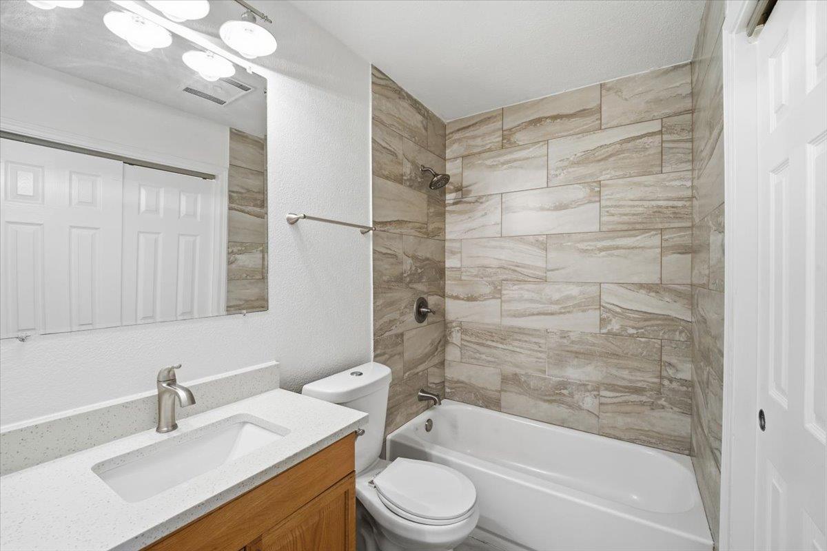 6713 West Gate Blvd #a Property Photo 17