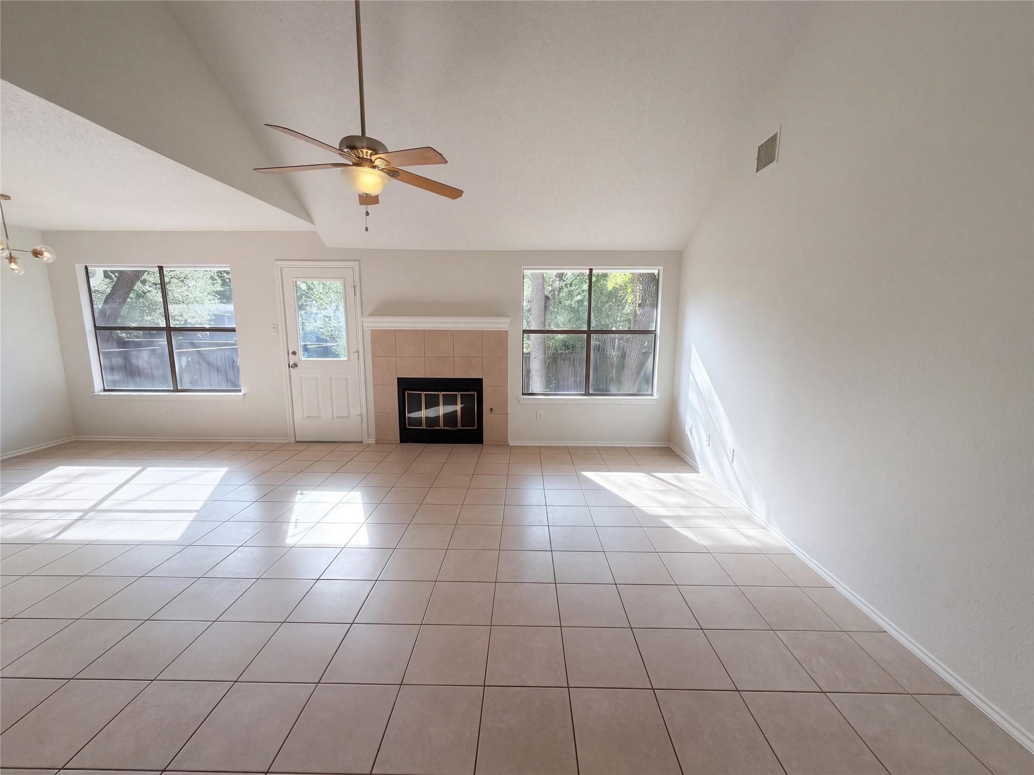 13020 Moorcroft Ln Property Photo 3