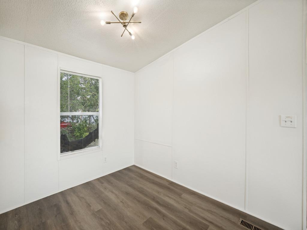 4654 Old Howard Rd Property Photo 8