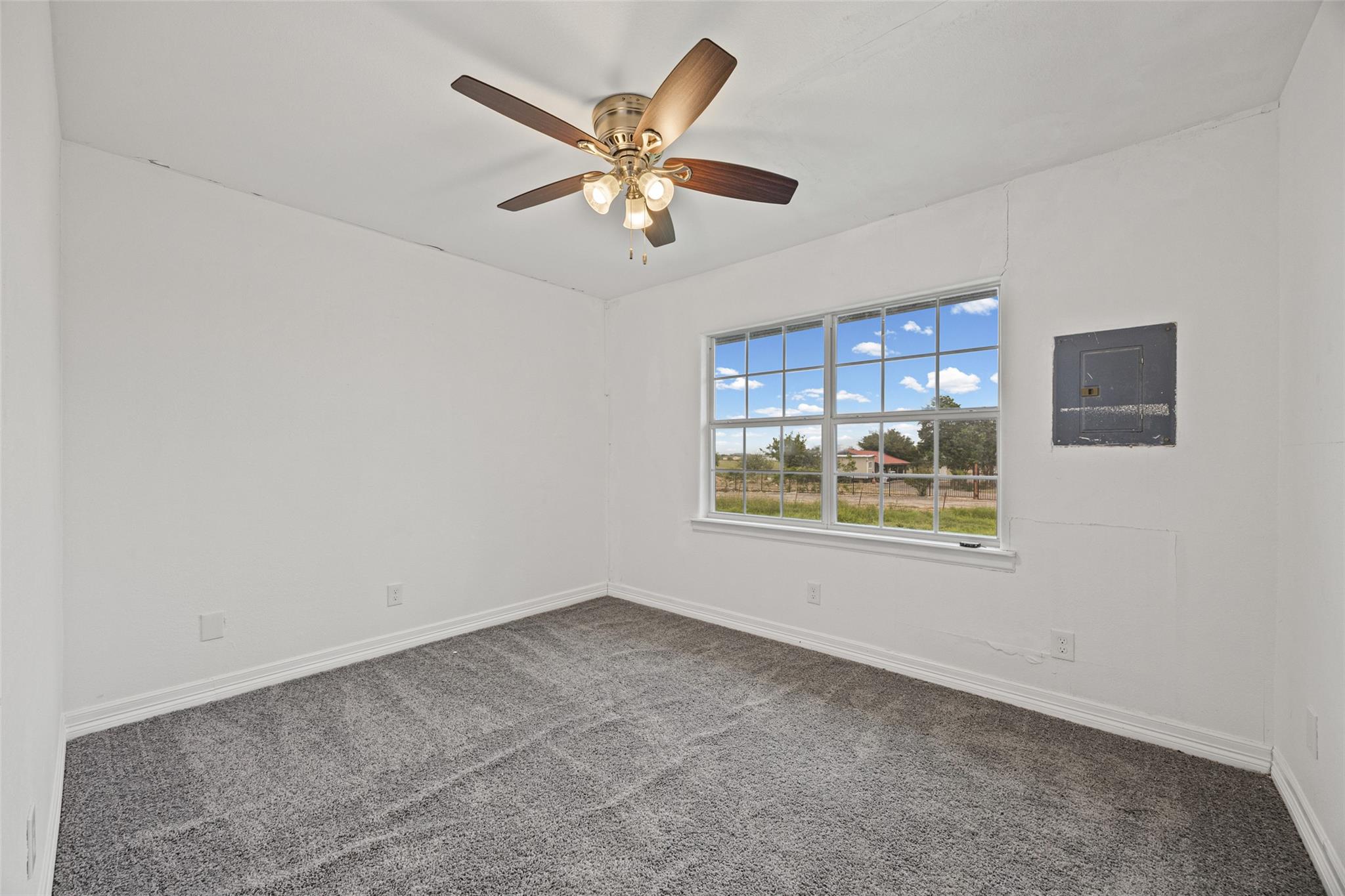 11622 Doyle Rd Property Photo 4