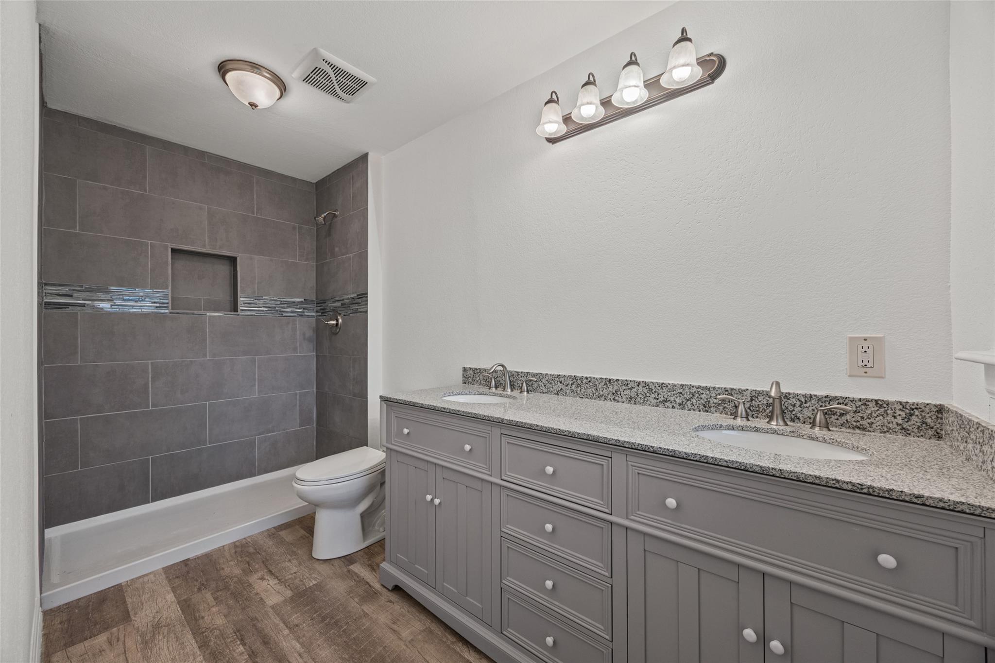 11622 Doyle Rd Property Photo 6