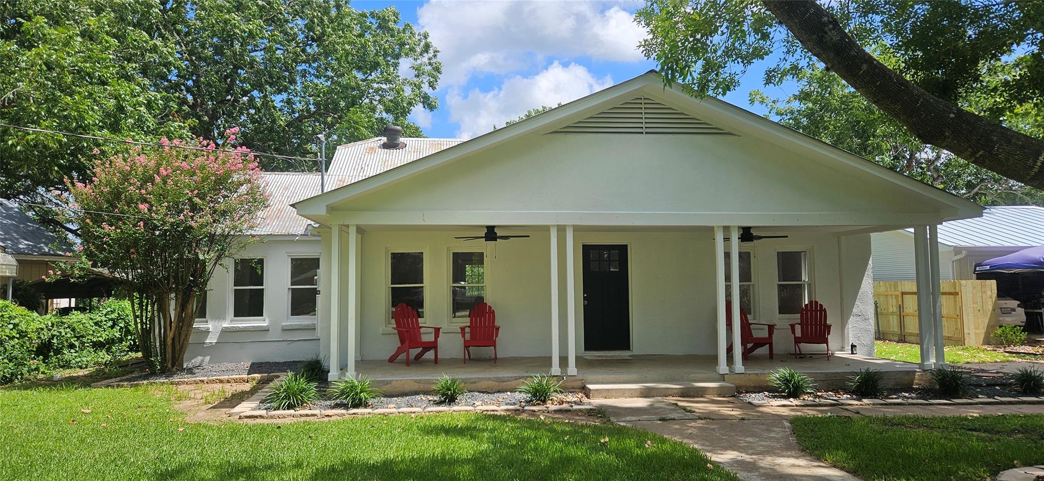 505 Colorado St Property Photo 1