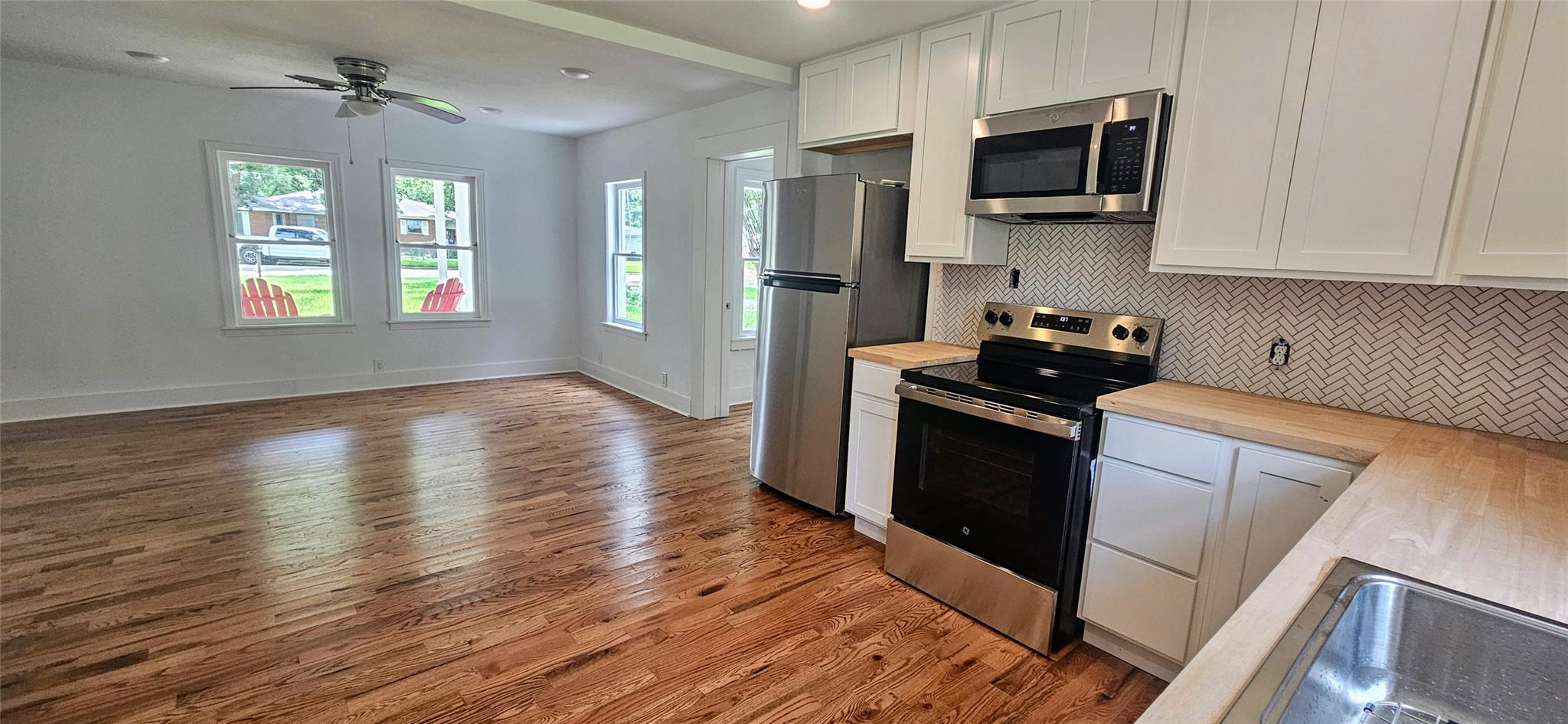 505 Colorado St Property Photo 3