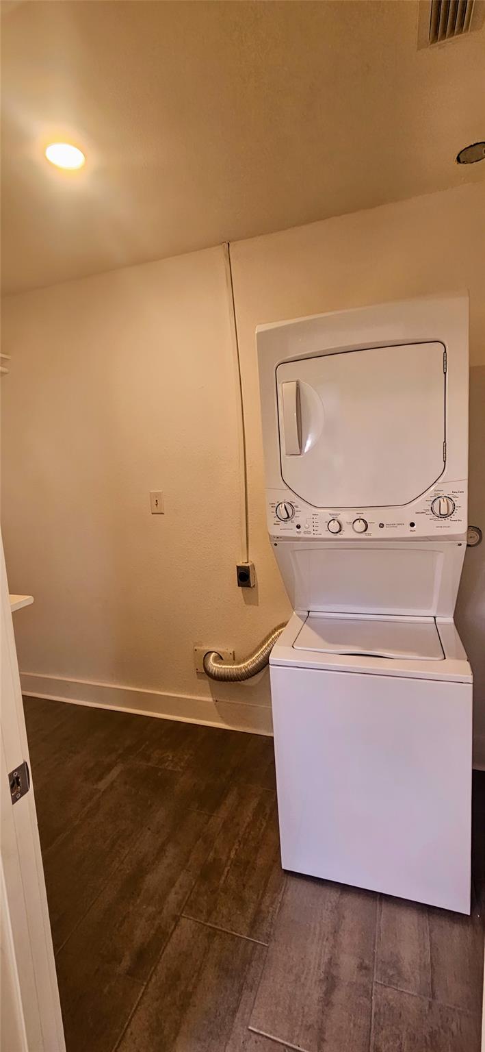505 Colorado St Property Photo 7