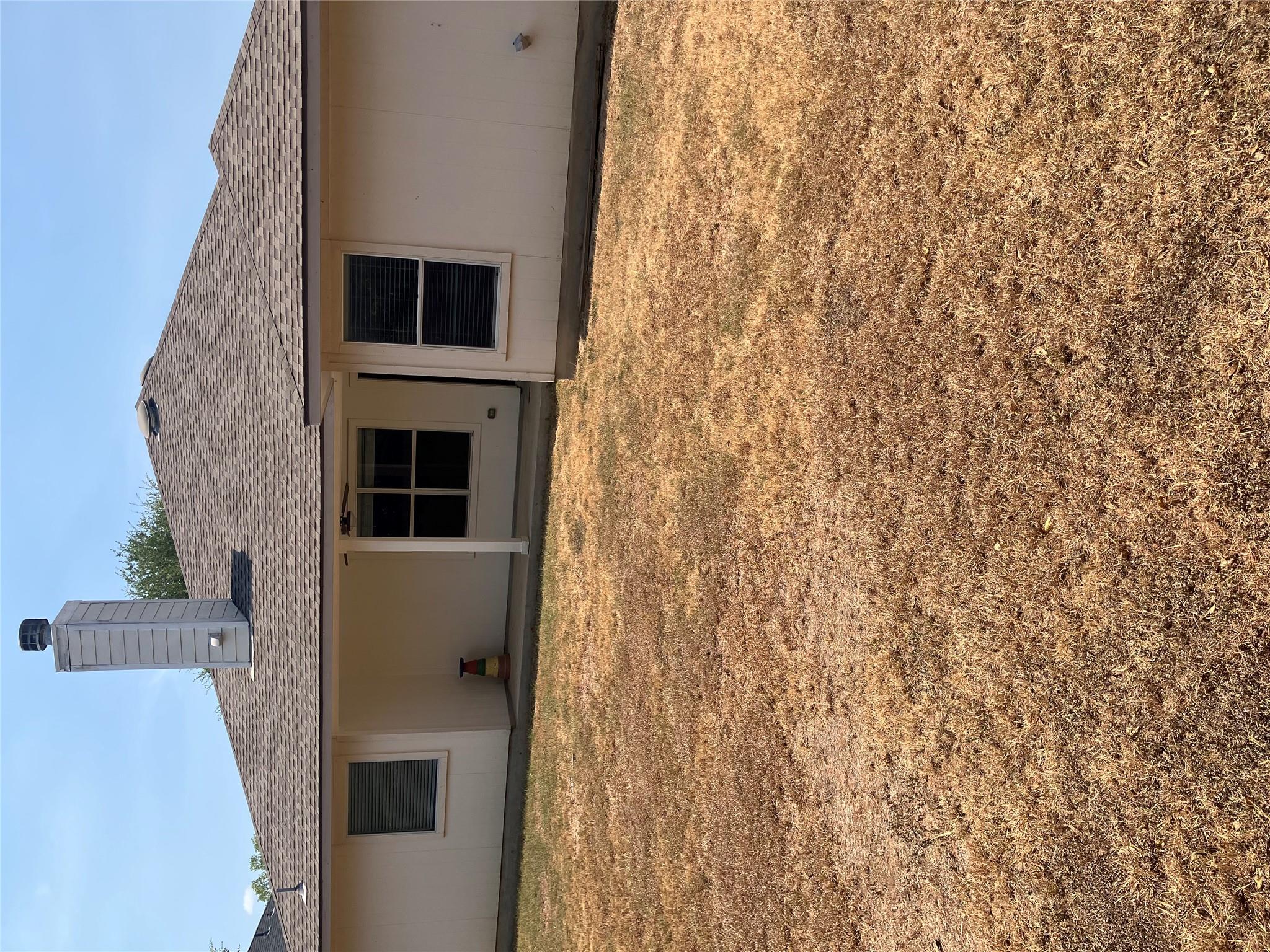 429 Falcon Ln Property Photo 11
