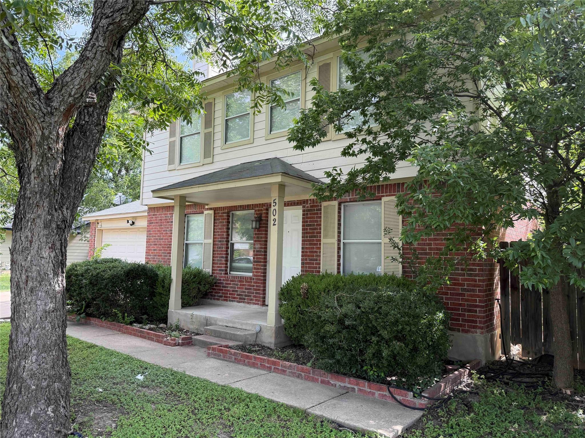 502 Dewberry Dr Property Photo 1