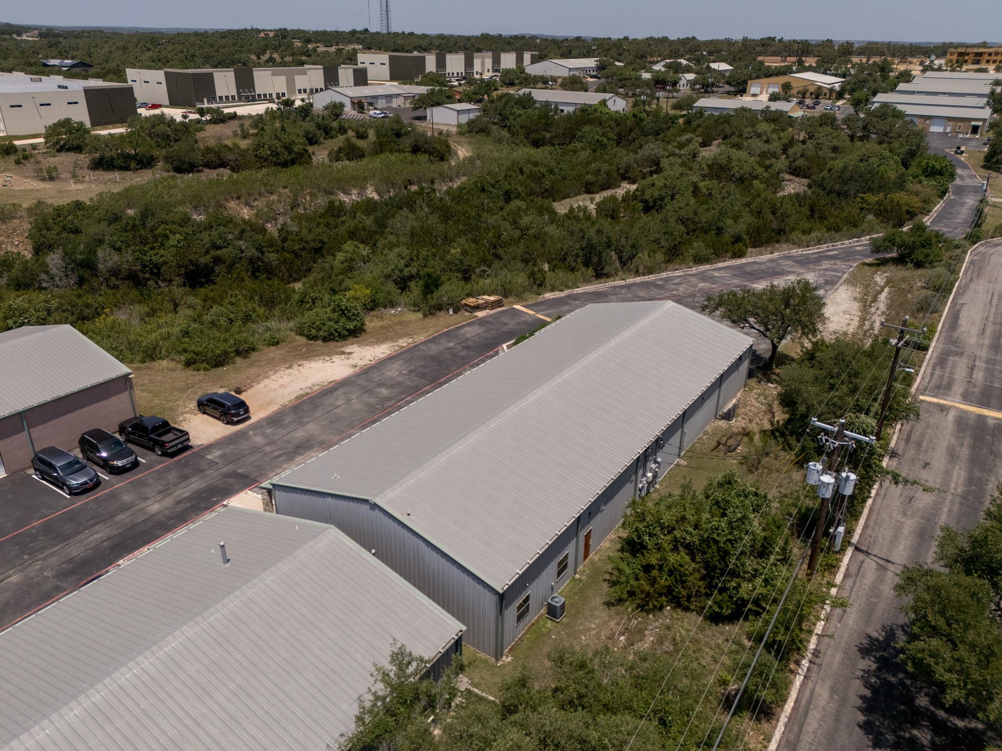 14121 Us 290 None #building 11-suites A & B Property Photo 7