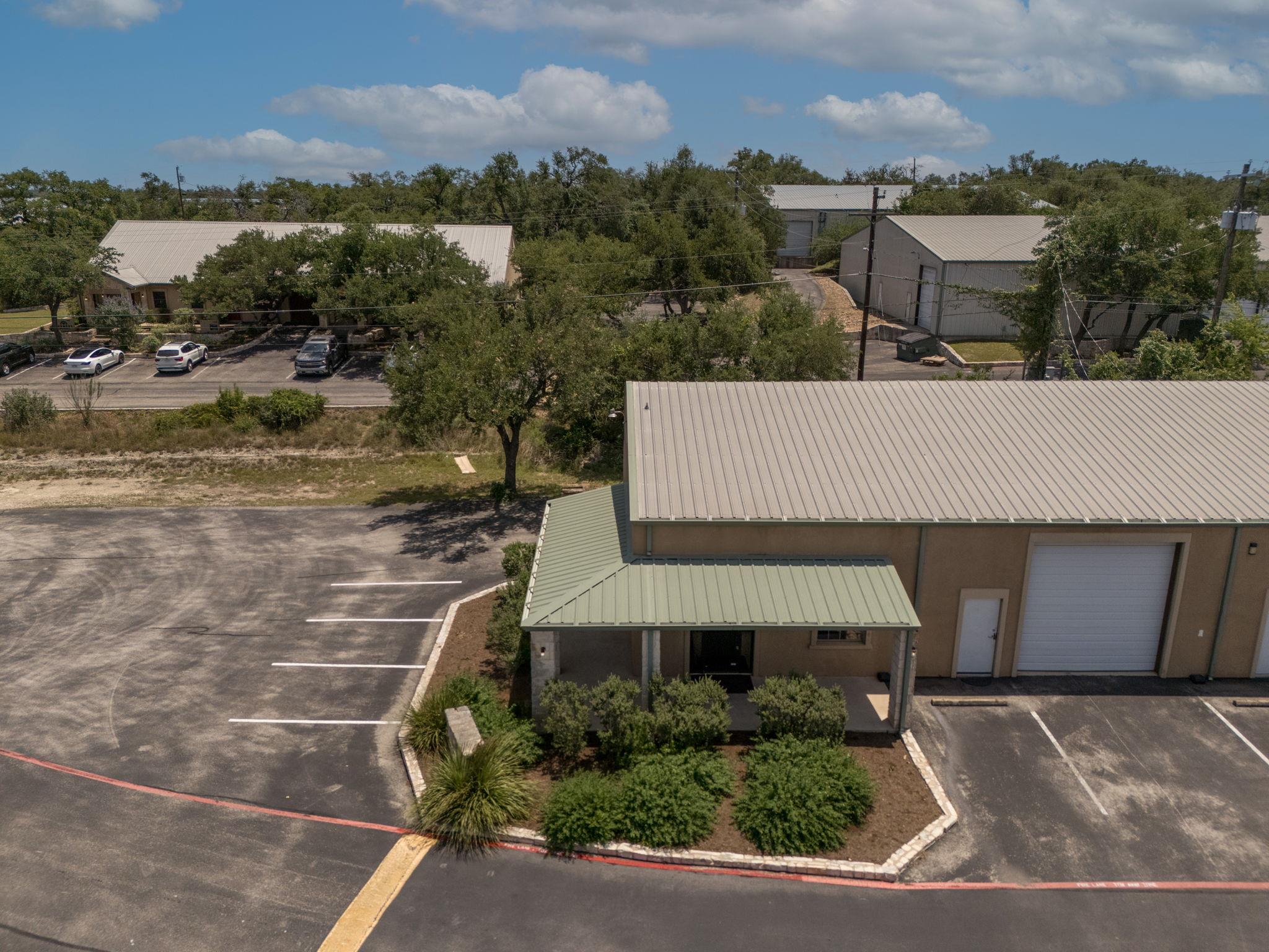 14121 Us 290 None #building 11-suites A & B Property Photo 10