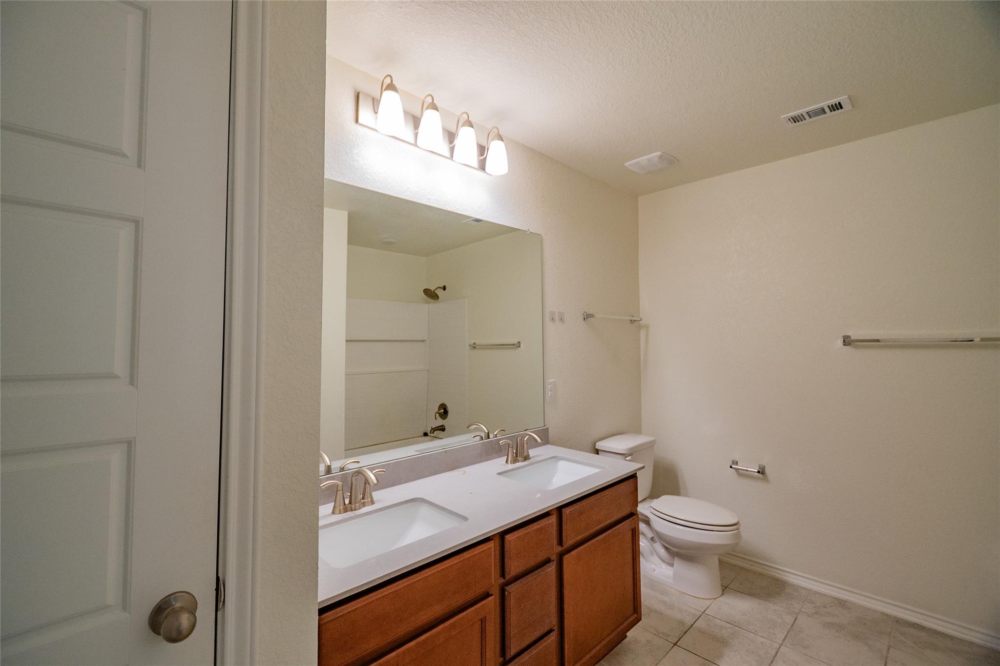 6412 Carriage Pines Dr Property Photo 14