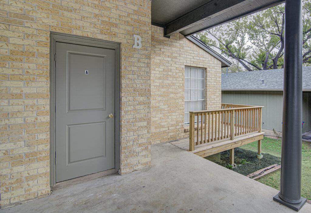 404 W Dittmar Rd #B Property Photo 1