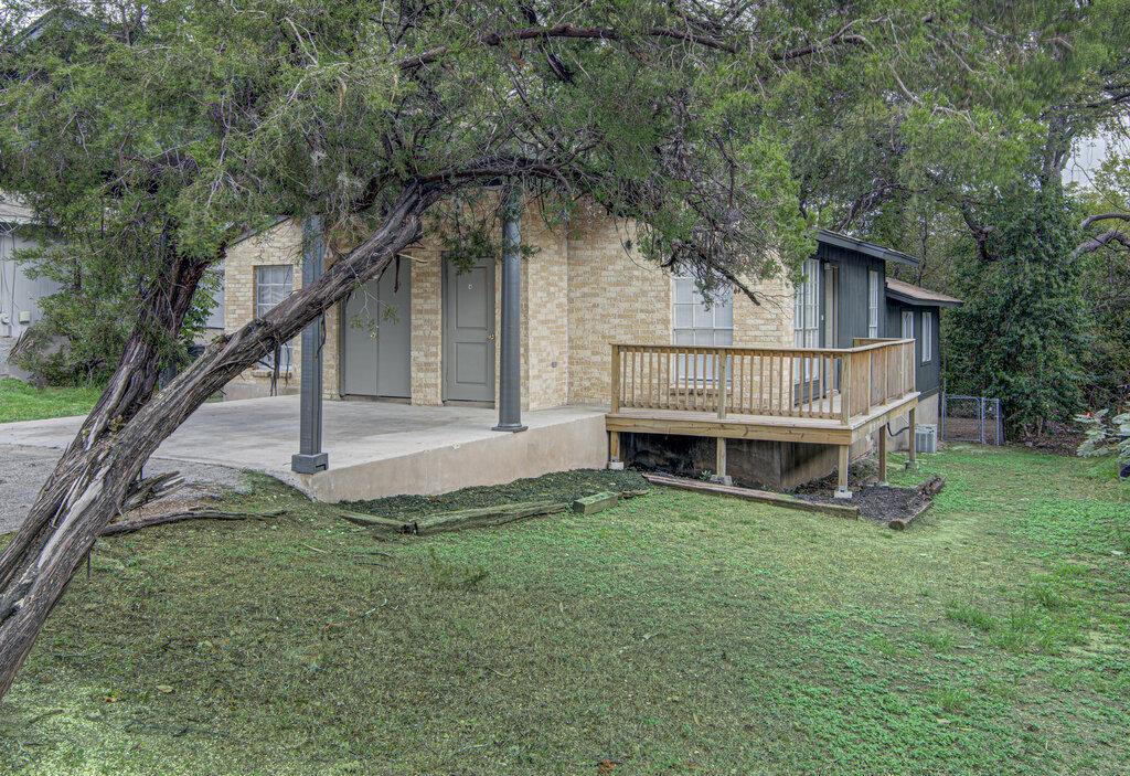 404 W Dittmar Rd #b Property Photo 2