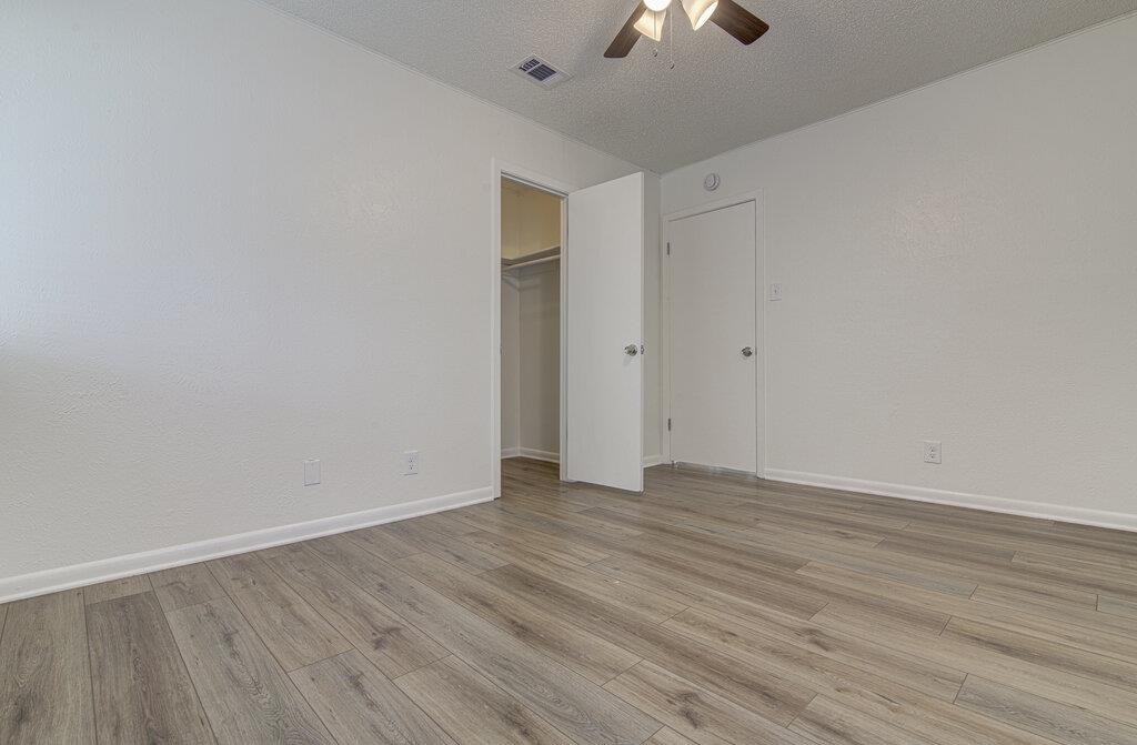 404 W Dittmar Rd #b Property Photo 13