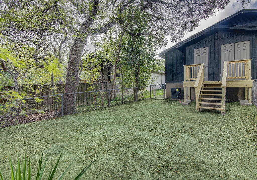 404 W Dittmar Rd #b Property Photo 18