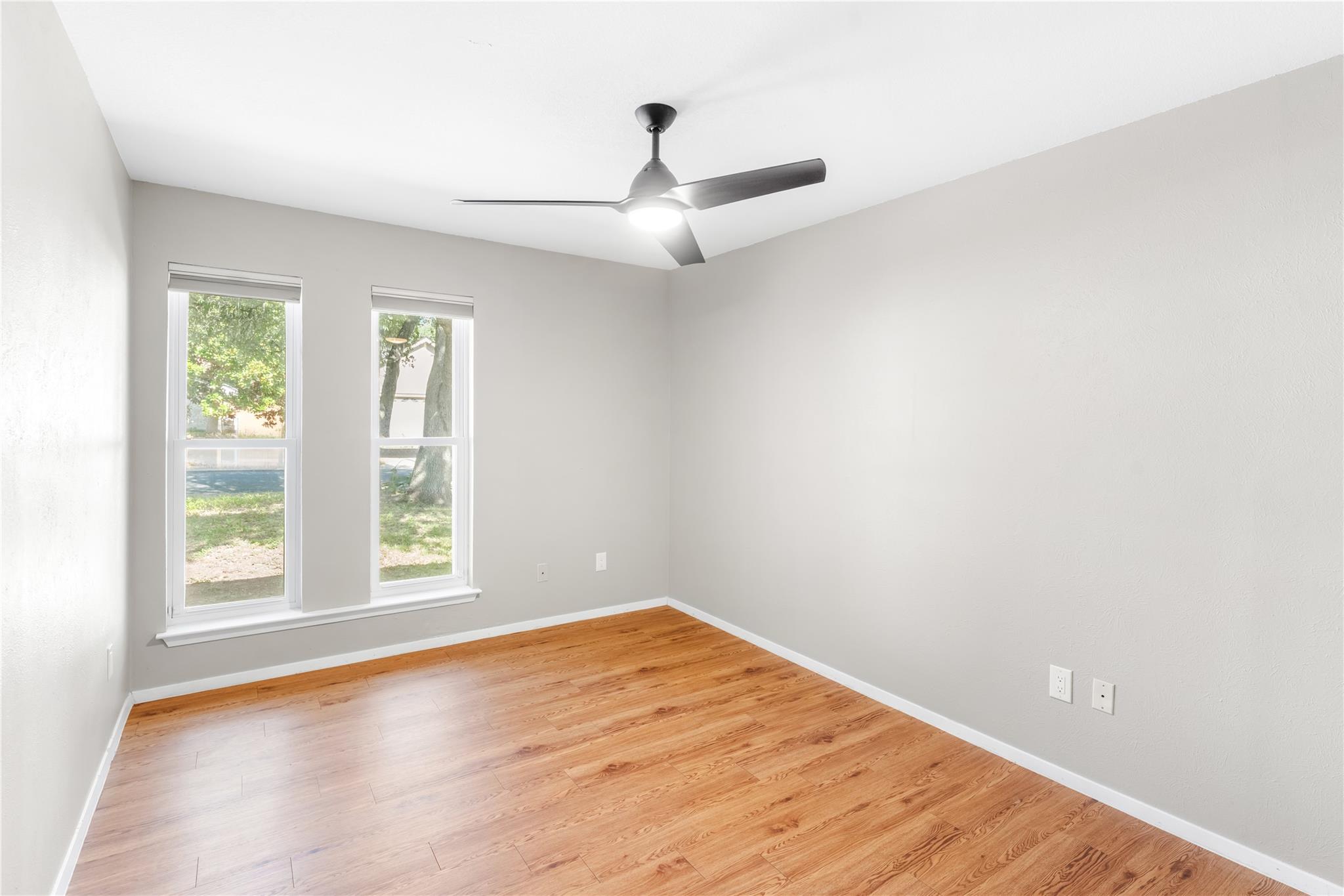 11803 Hyacinth Dr Property Photo 23