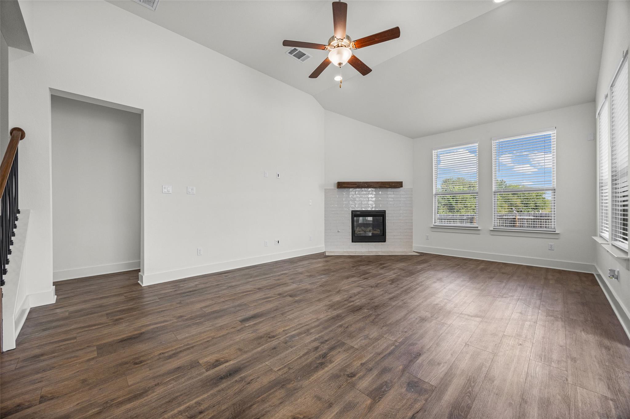 545 Elm Green St Property Photo 8