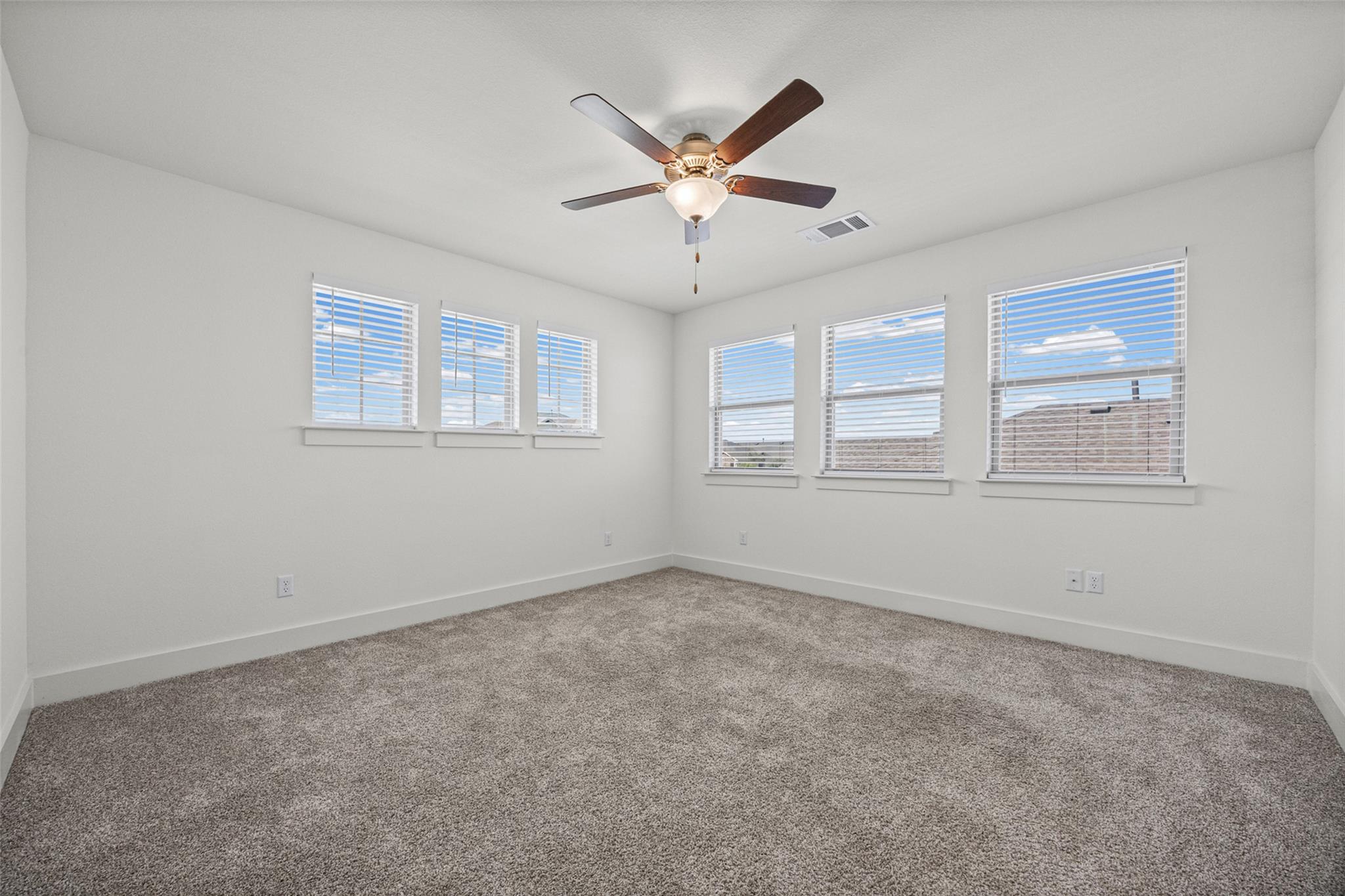 545 Elm Green St Property Photo 20