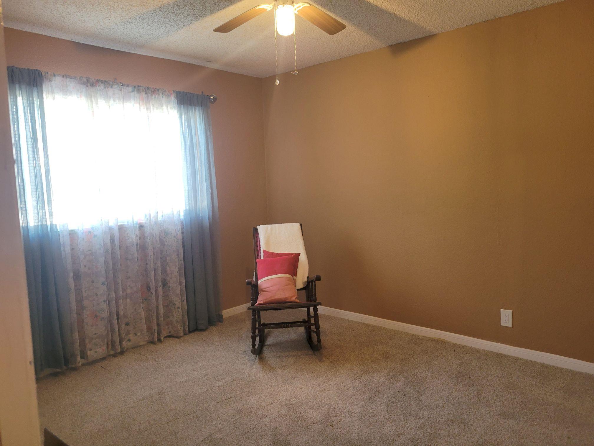 902 S Riviera Cir Property Photo 16