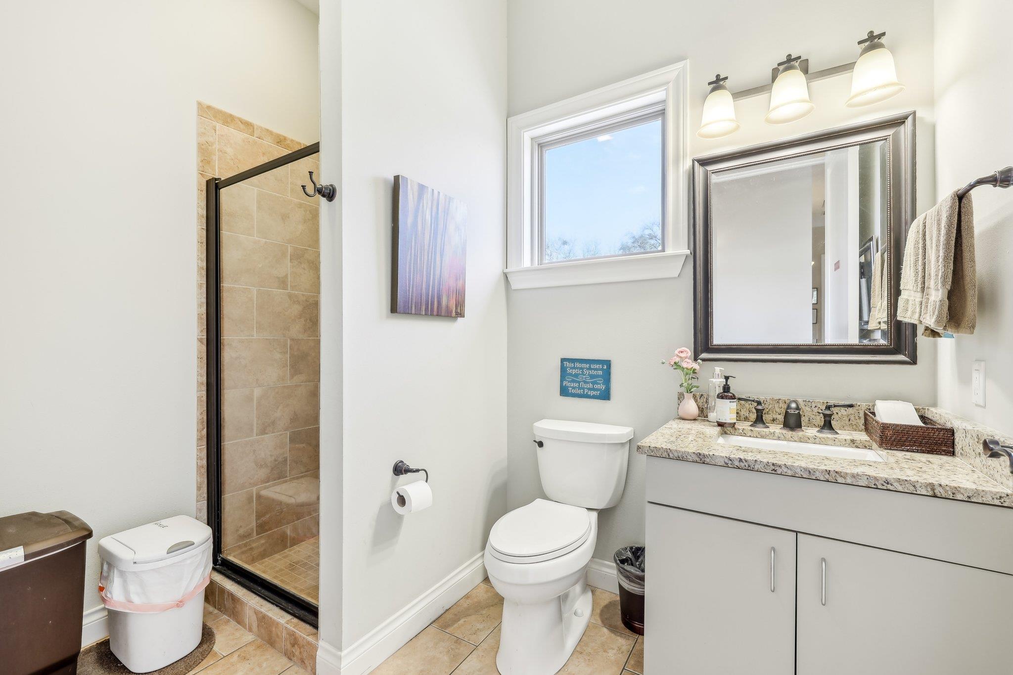500 Grace Ln Property Photo 6