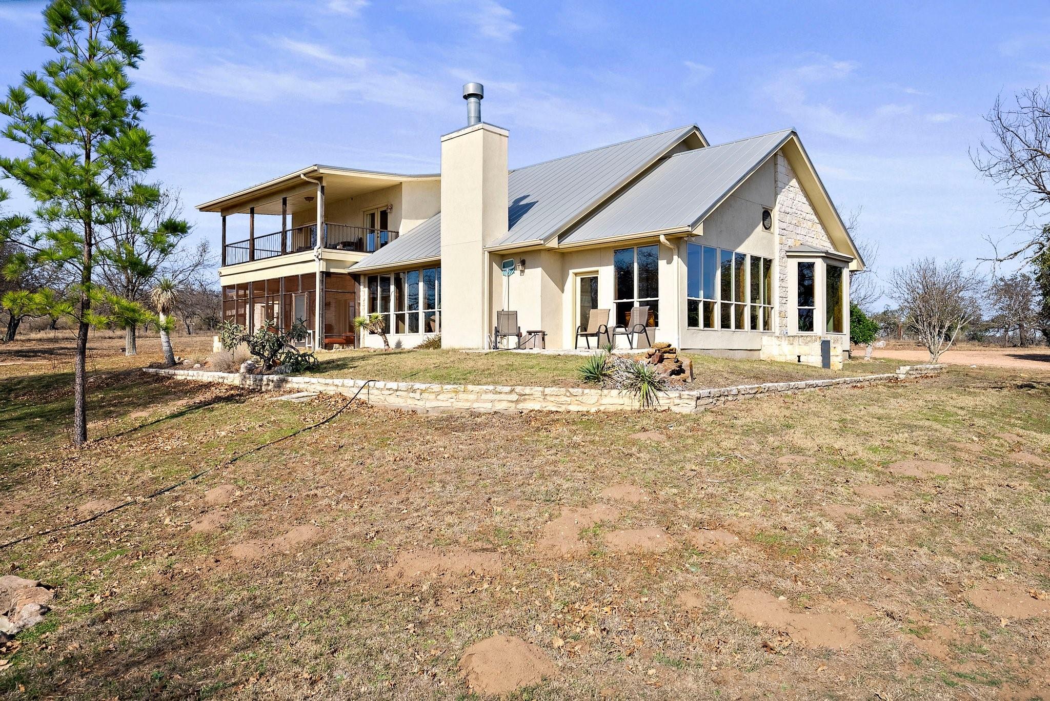 8095 Rr 2618 Property Photo