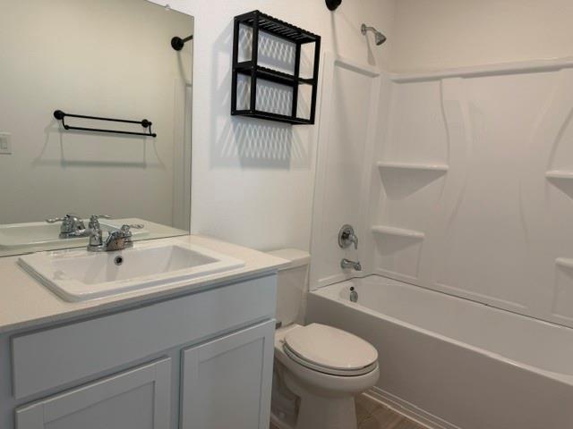 572 Avre Loop Property Photo 7