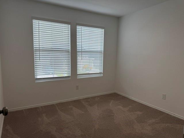 572 Avre Loop Property Photo 8