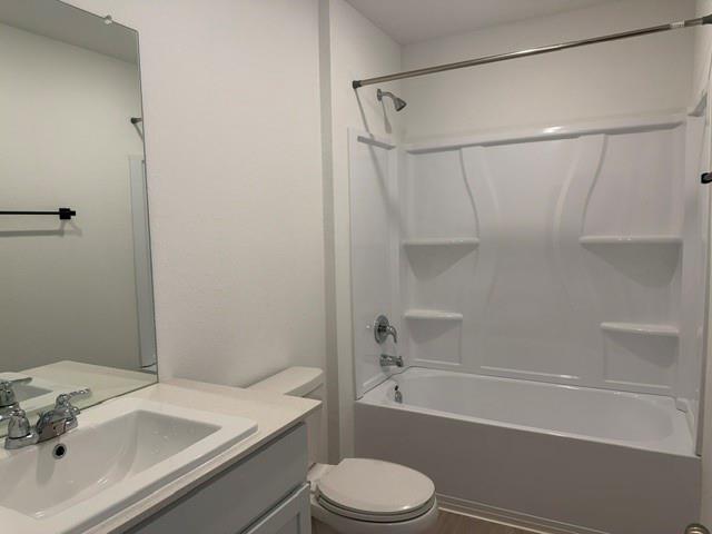 572 Avre Loop Property Photo 9