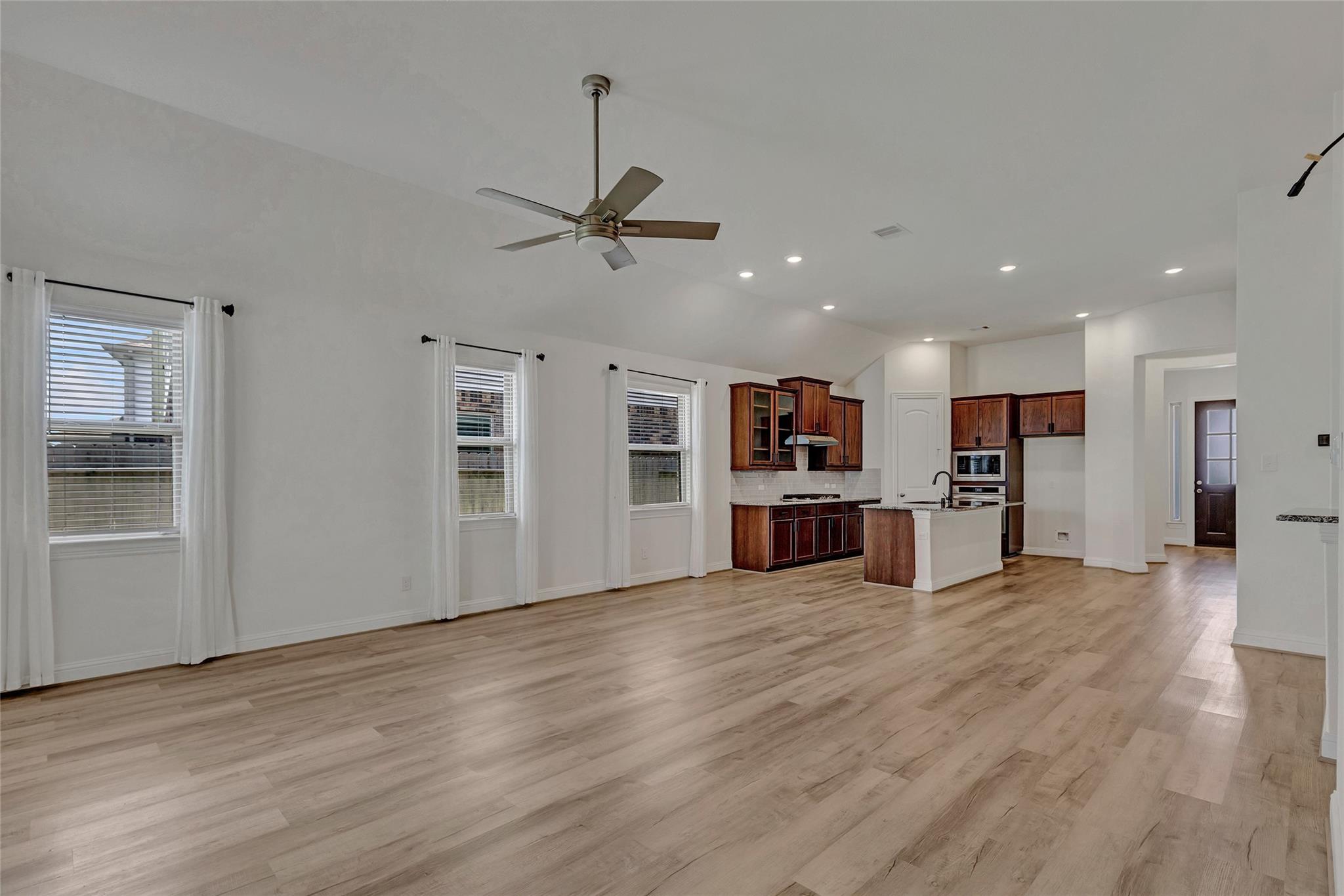 15342 Majestic Knight Dr Property Photo 20