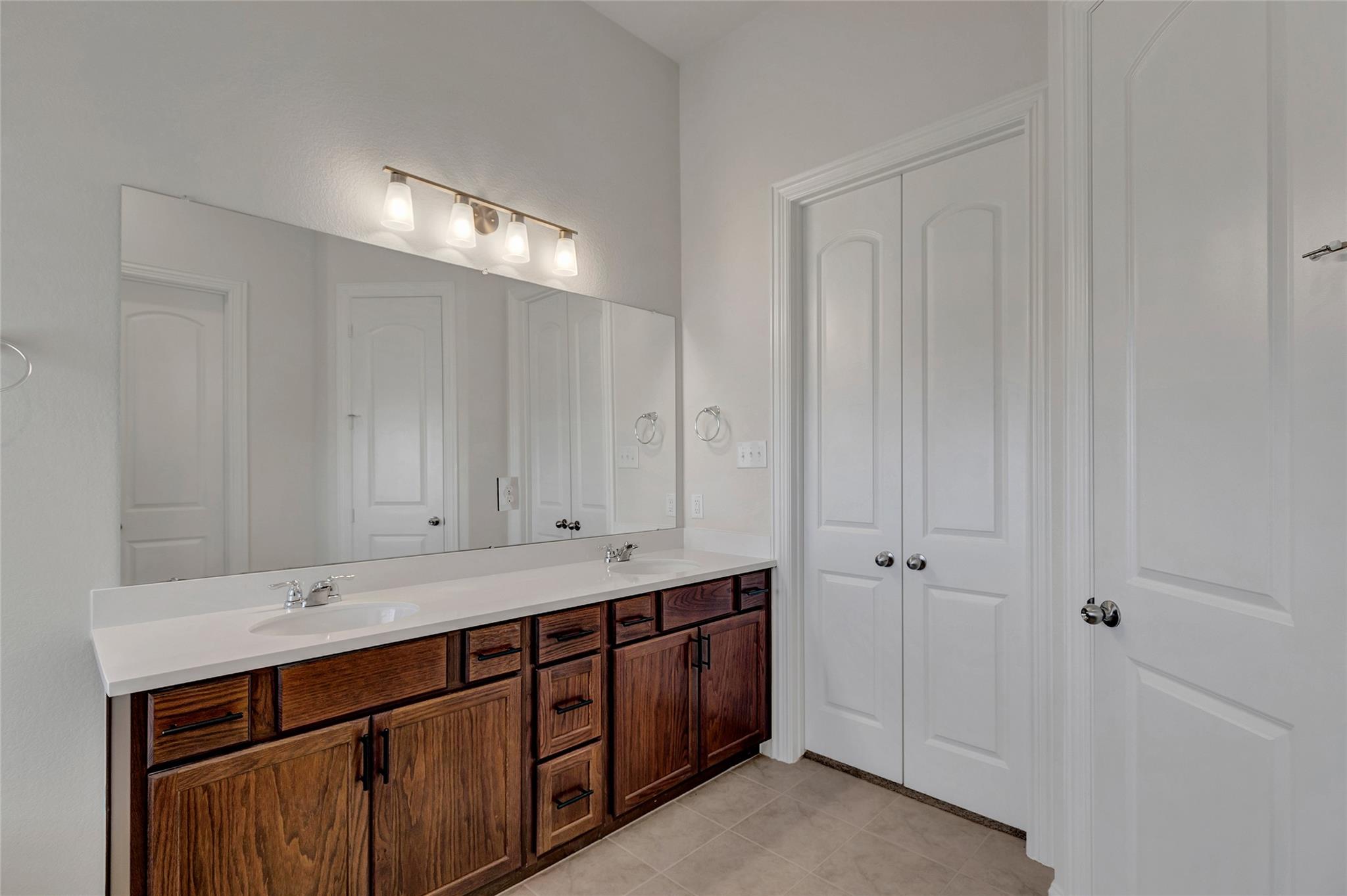 15342 Majestic Knight Dr Property Photo 29