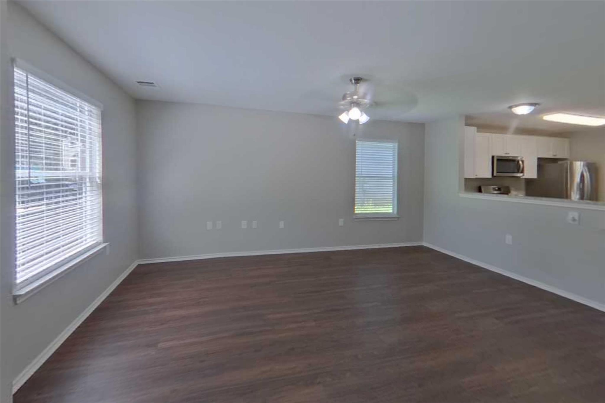 11312 Hungry Horse Dr Property Photo 4