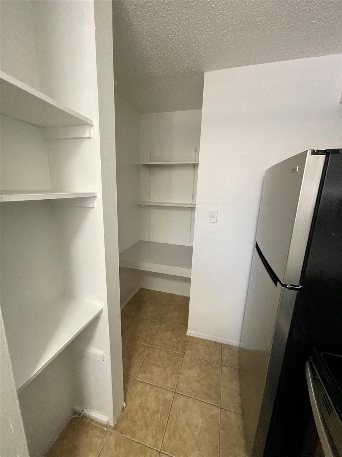2410 Longview St #301 Property Photo 6