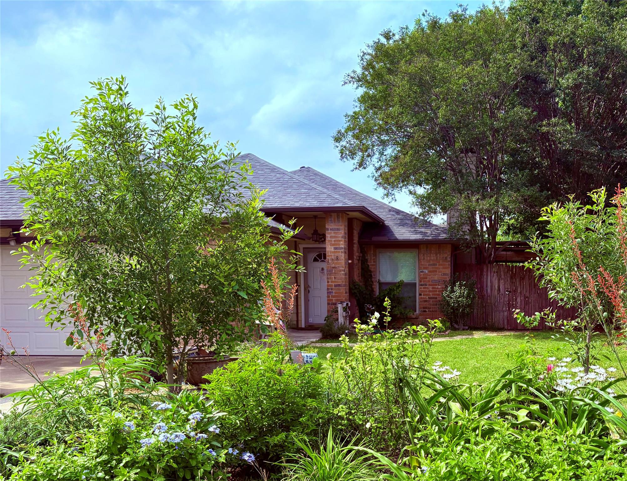 608 Saunders Dr Property Photo 22