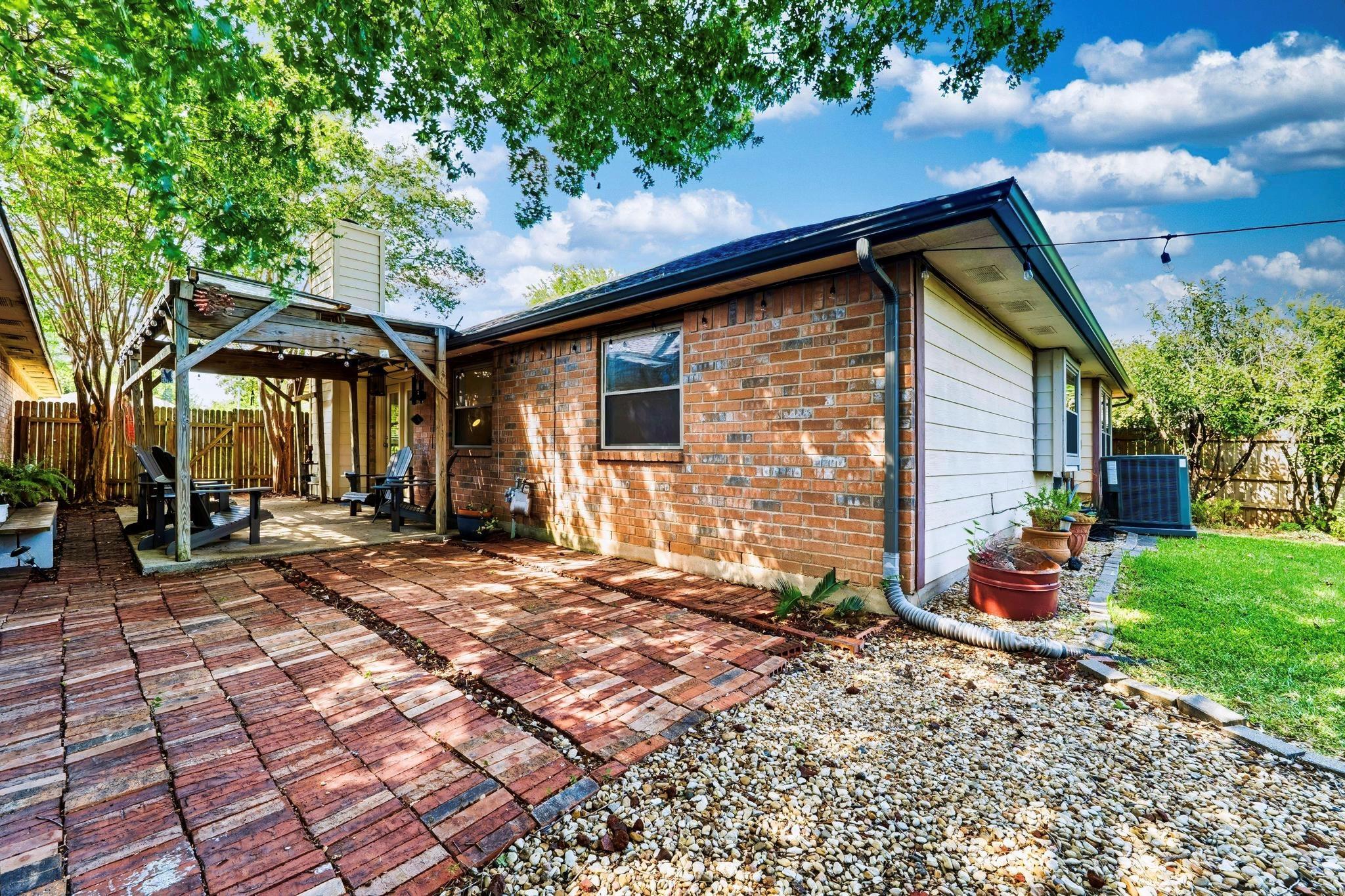 608 Saunders Dr Property Photo 23