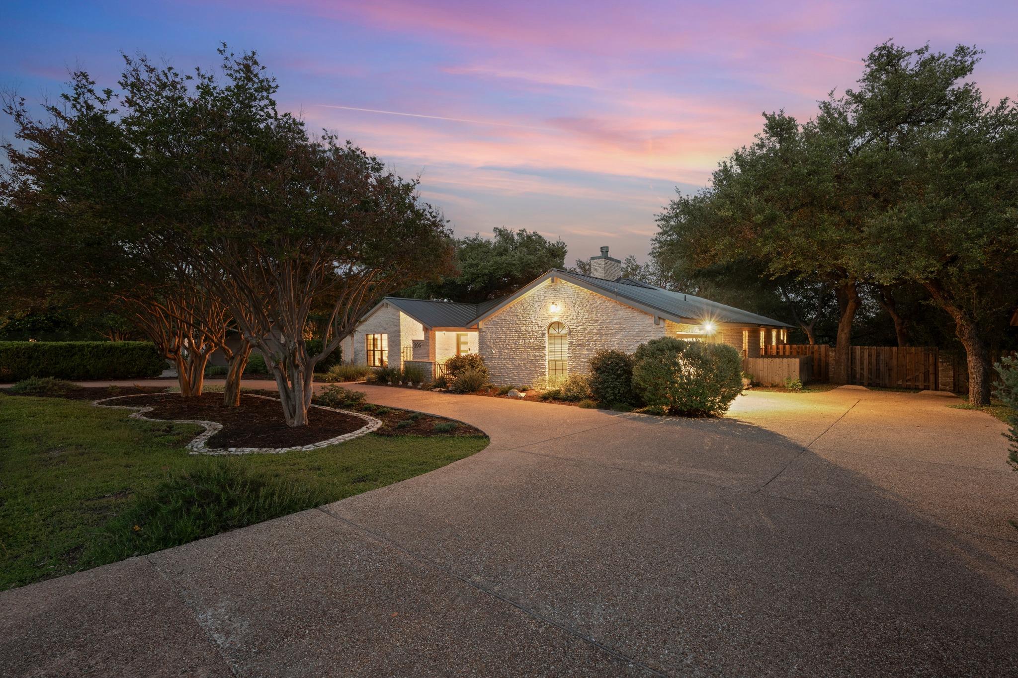 205 Copperleaf Rd Property Photo 2