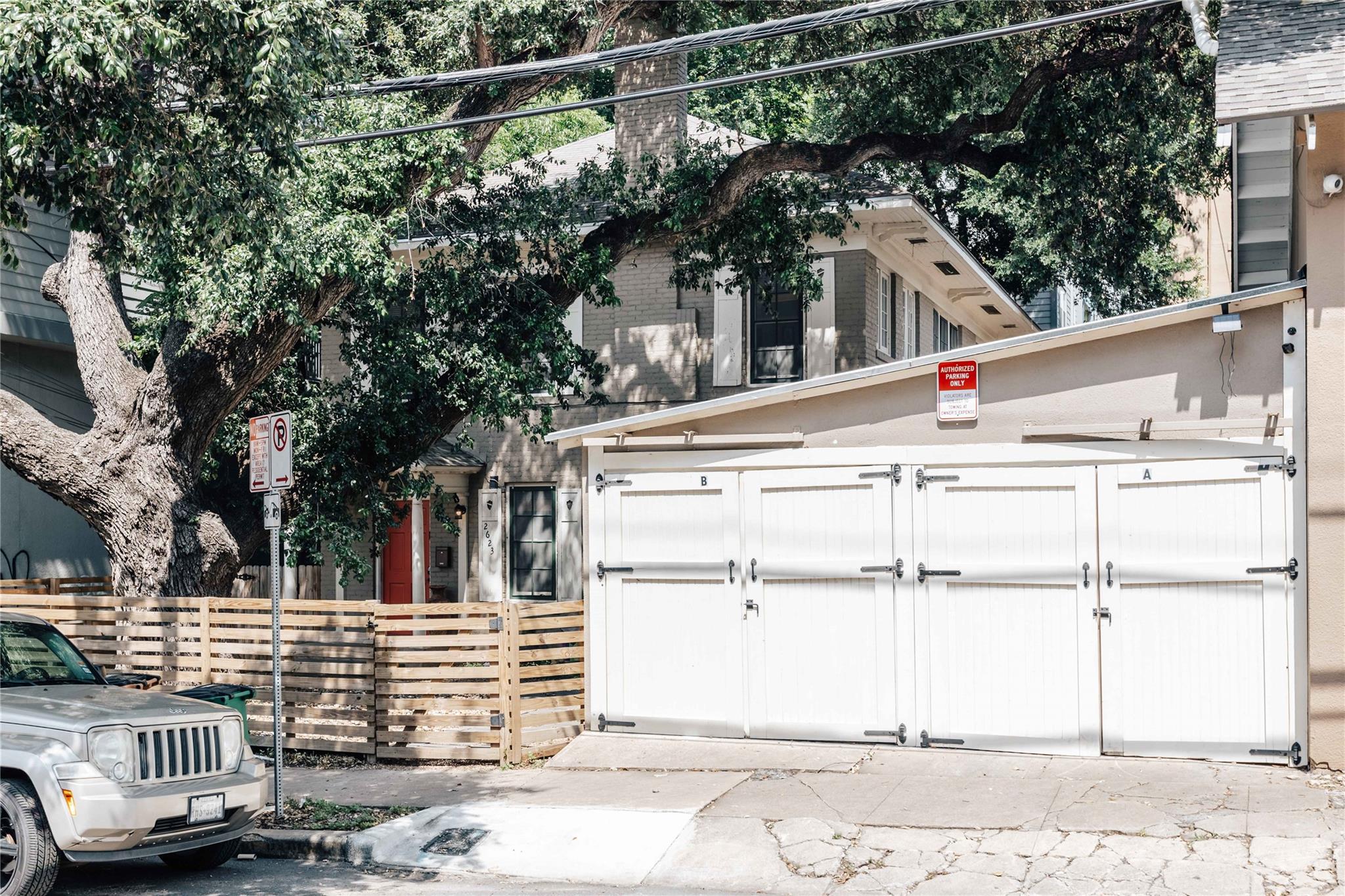 2623 Salado St Property Photo 6