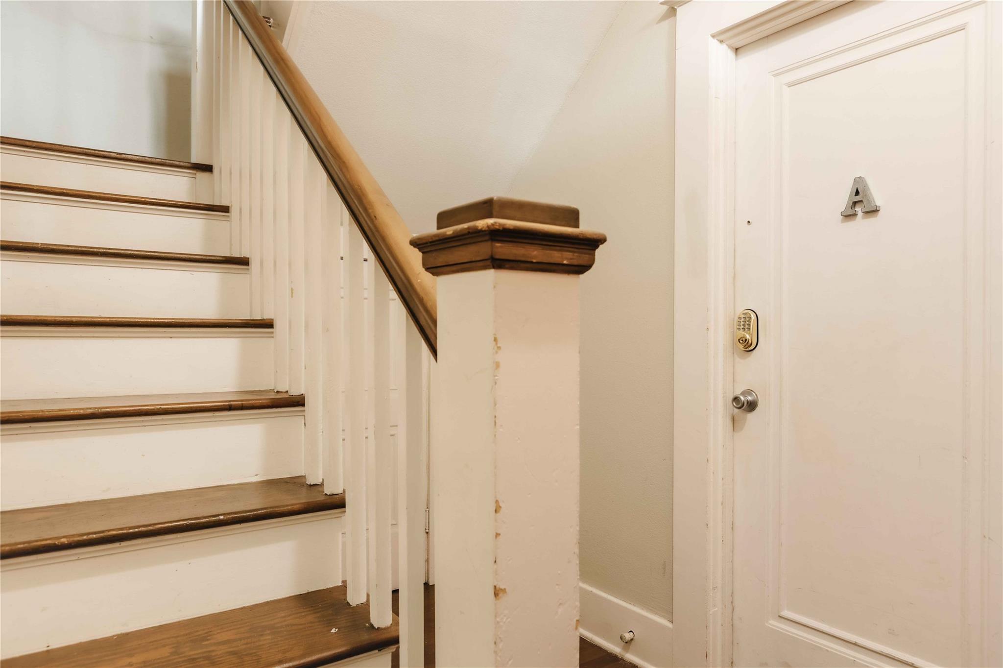 2623 Salado St Property Photo 8