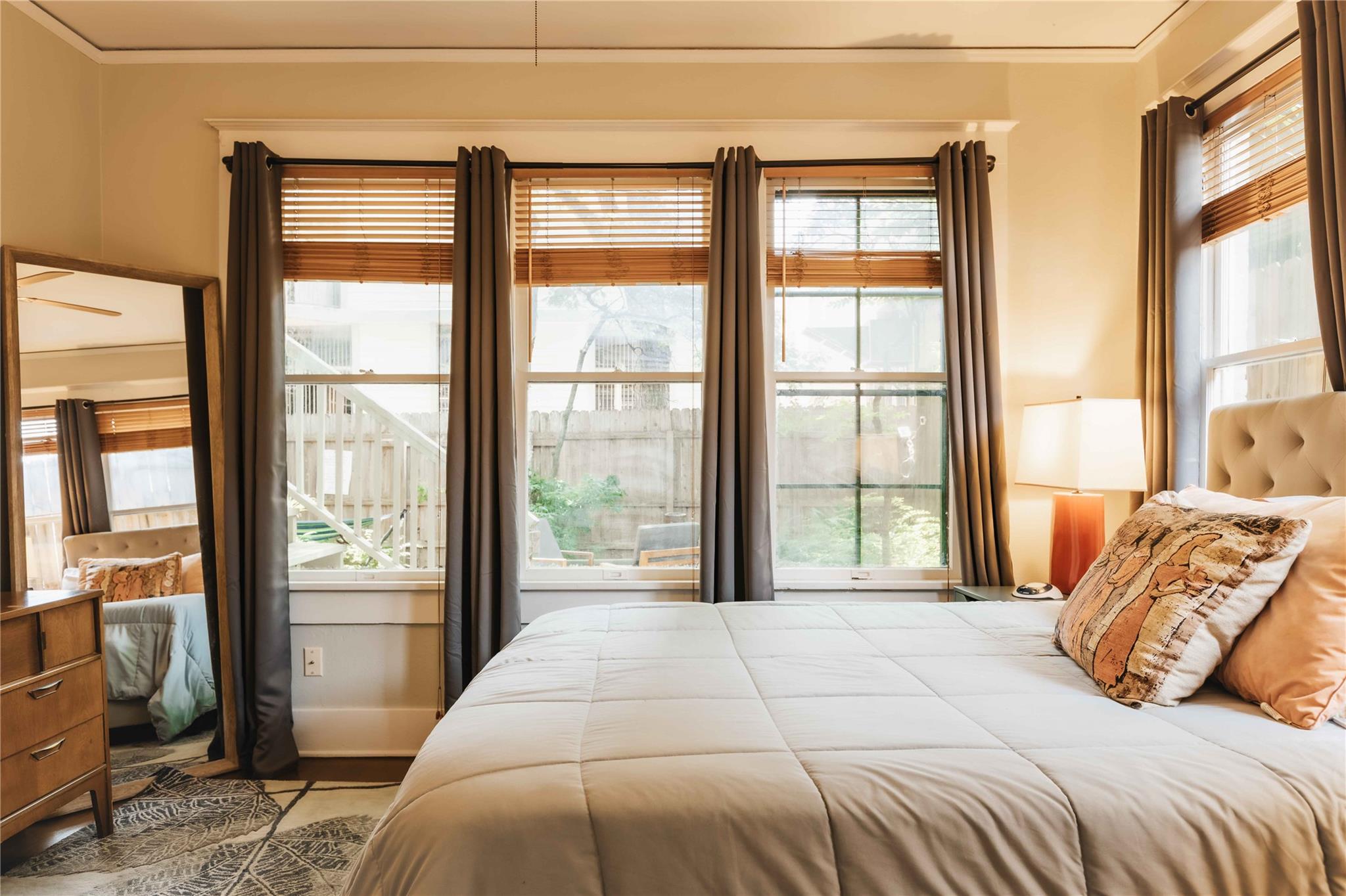 2623 Salado St Property Photo 18