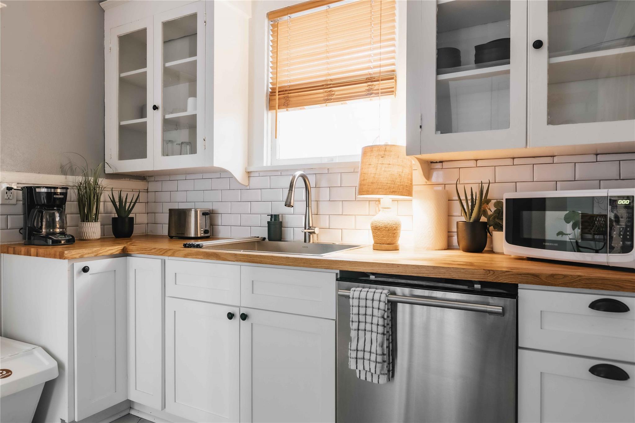 2623 Salado St Property Photo 26