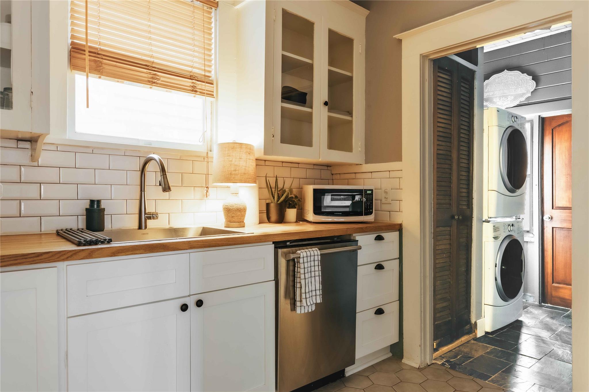 2623 Salado St Property Photo 27