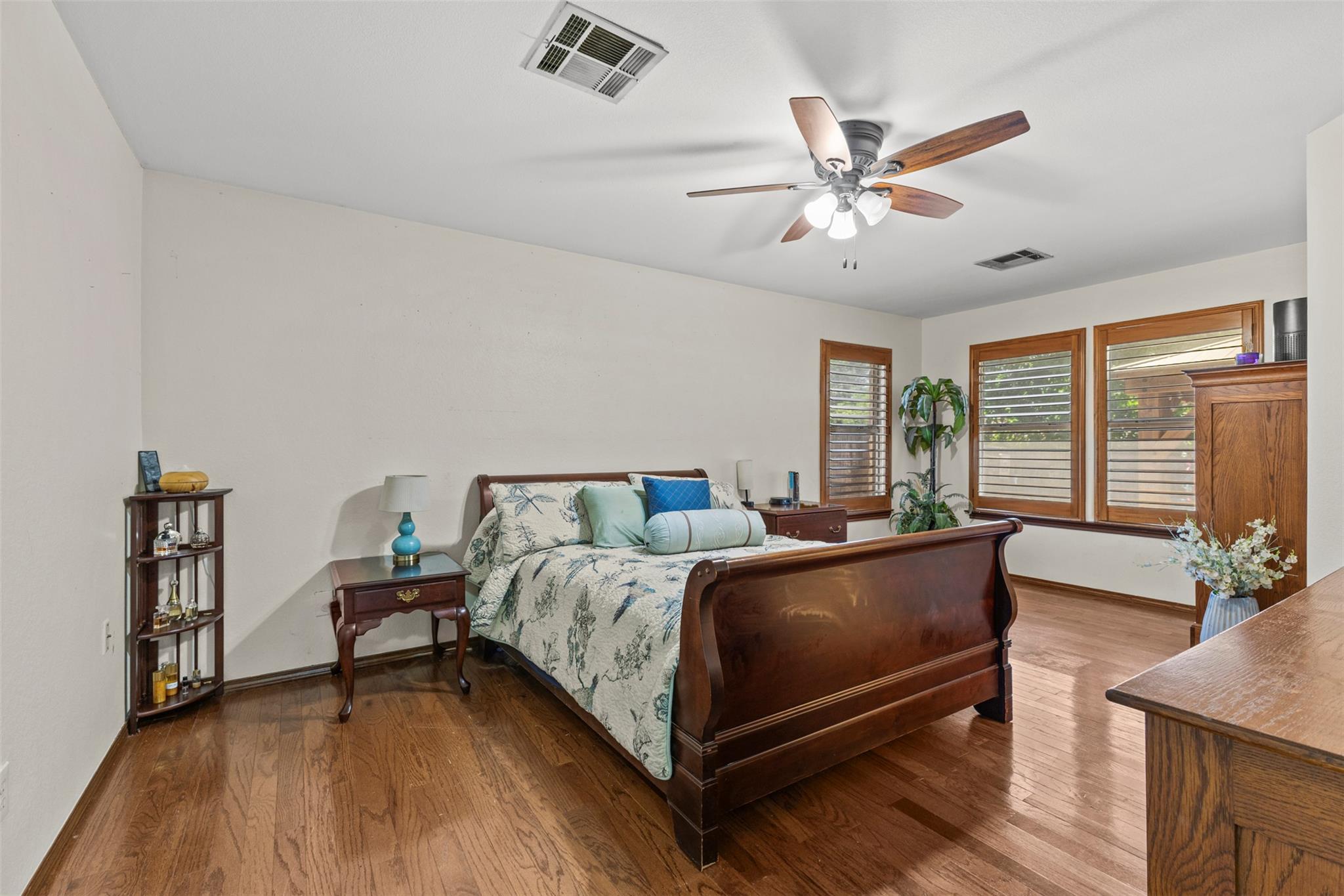 7513 Vol Walker Dr Property Photo 12