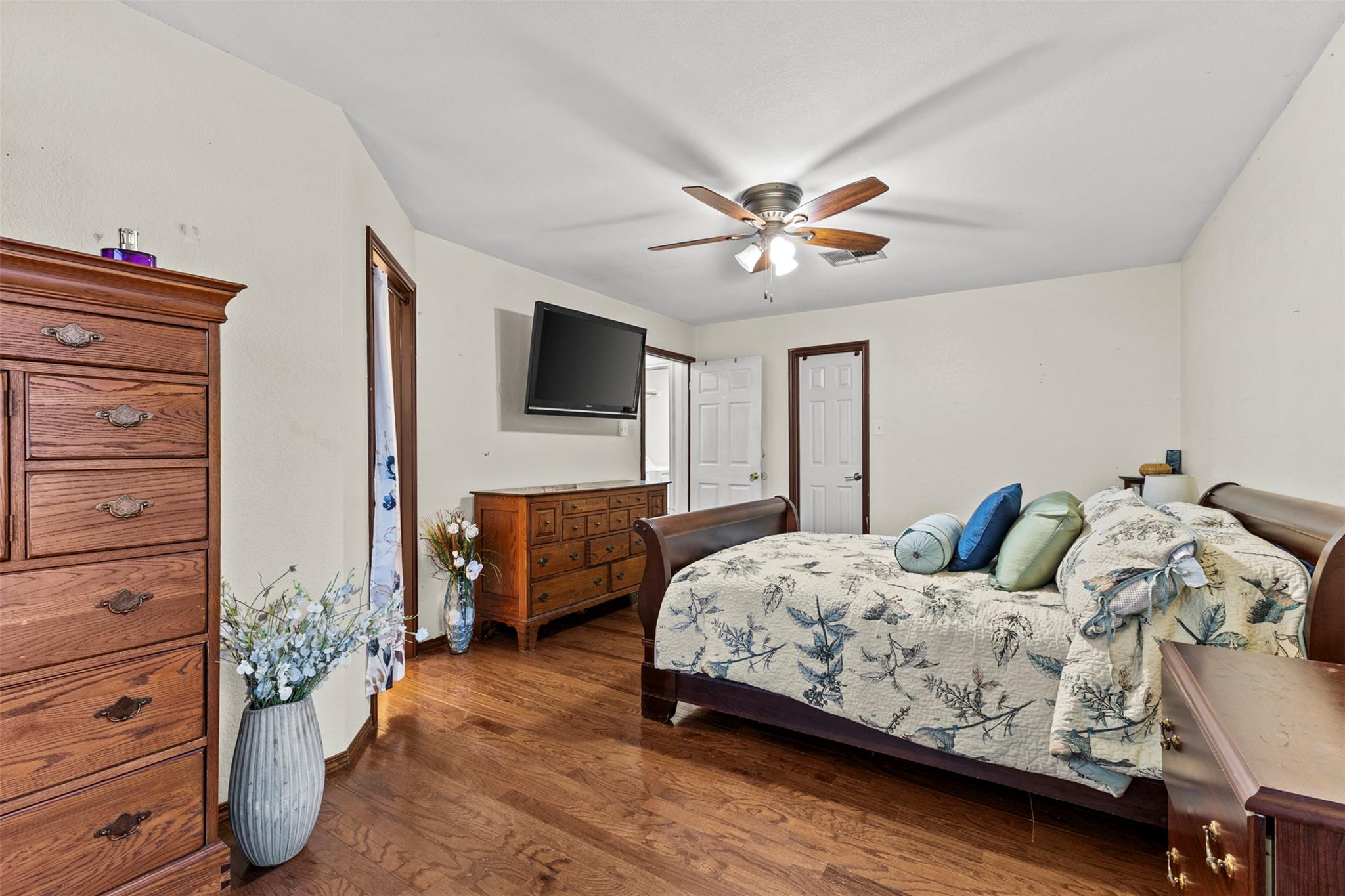 7513 Vol Walker Dr Property Photo 13