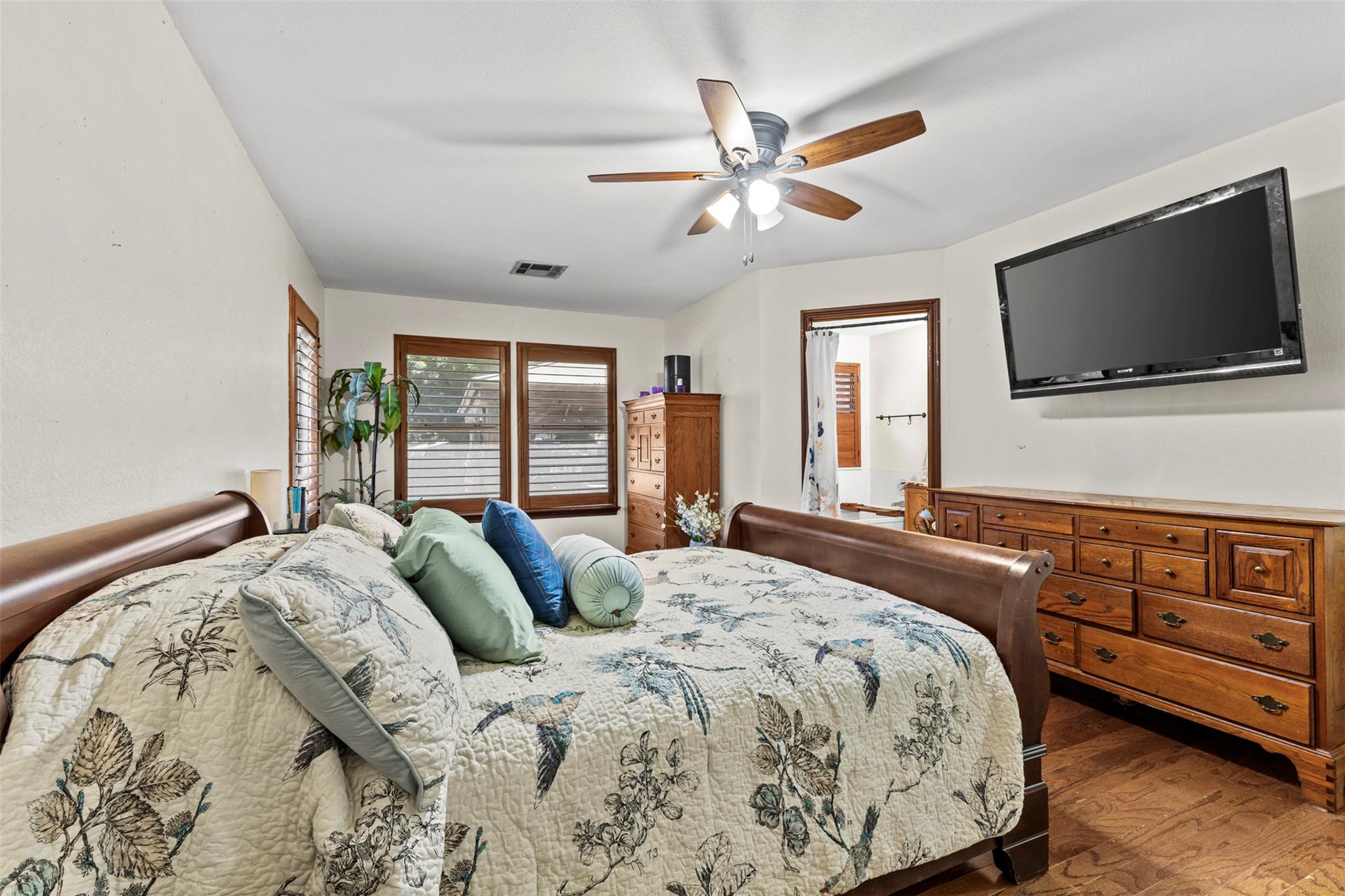 7513 Vol Walker Dr Property Photo 14