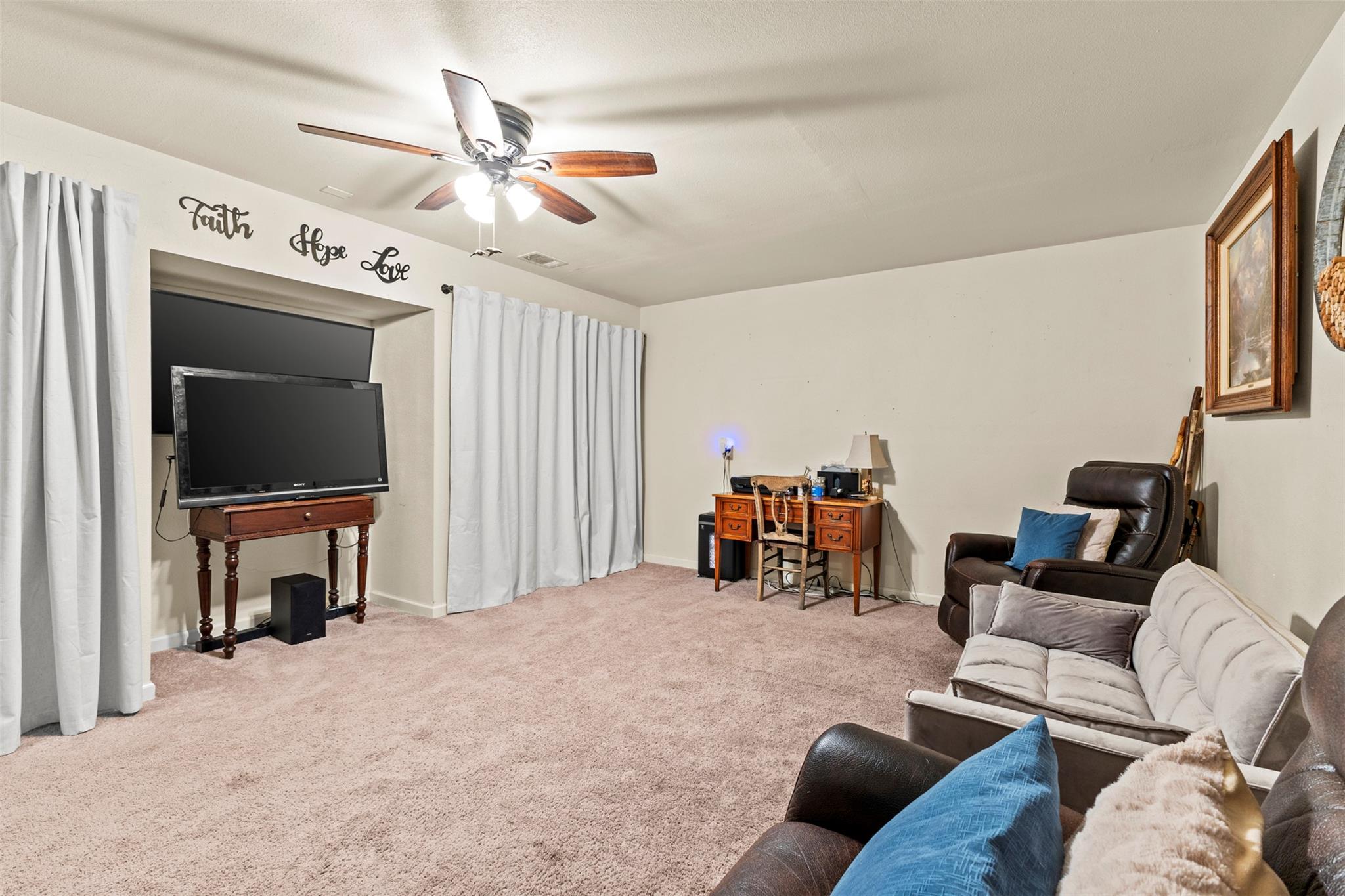 7513 Vol Walker Dr Property Photo 25