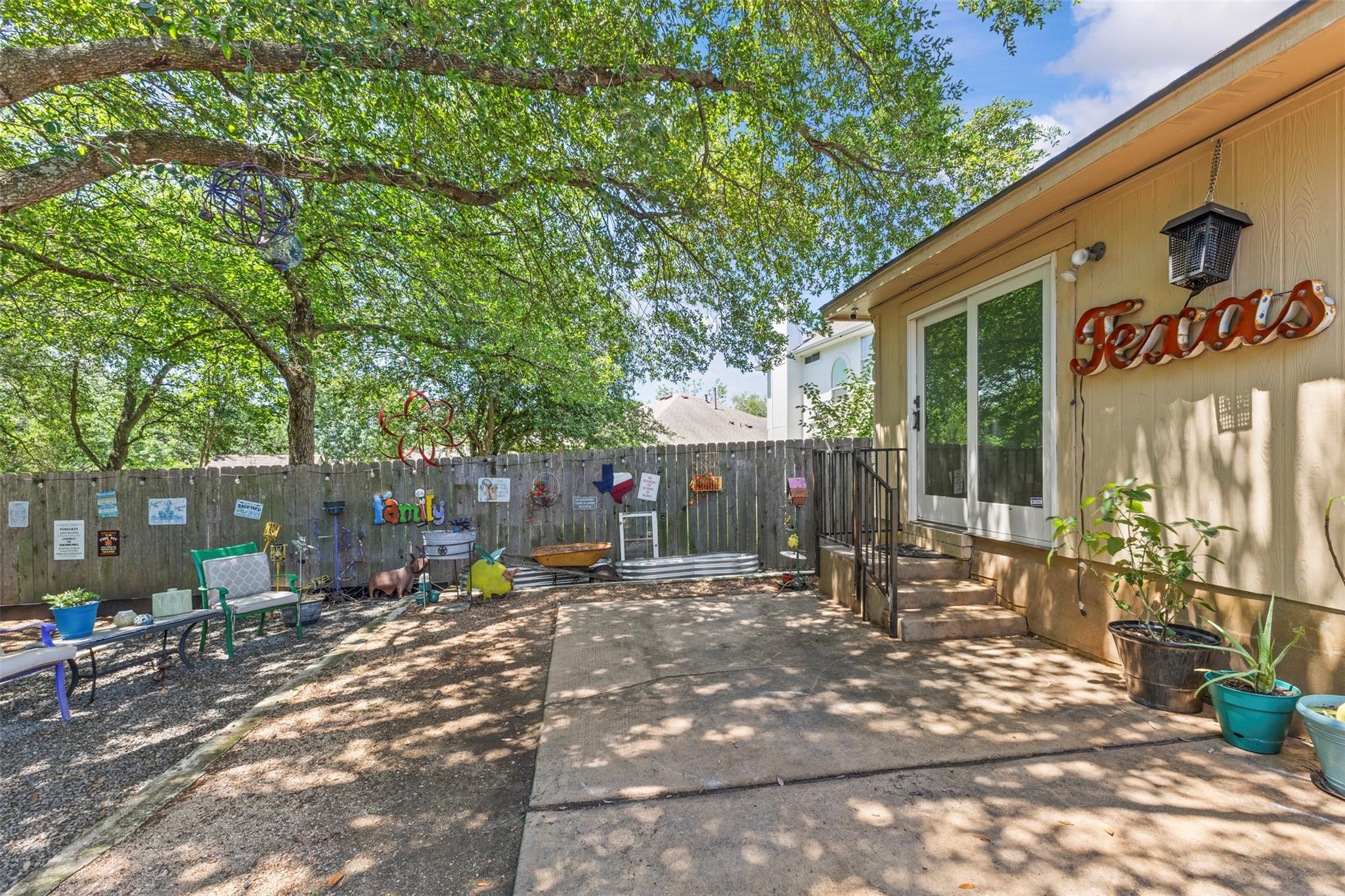 7513 Vol Walker Dr Property Photo 31