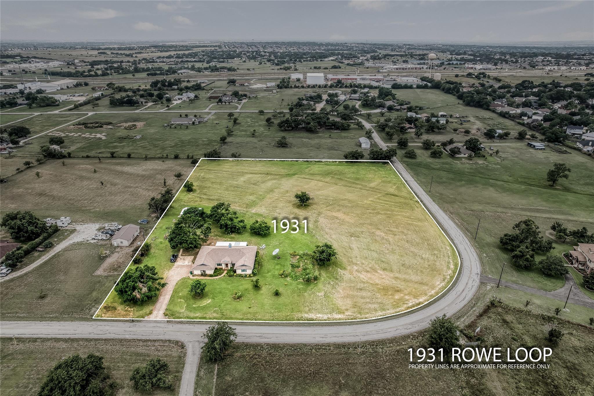 1931 Rowe Loop Property Photo 1