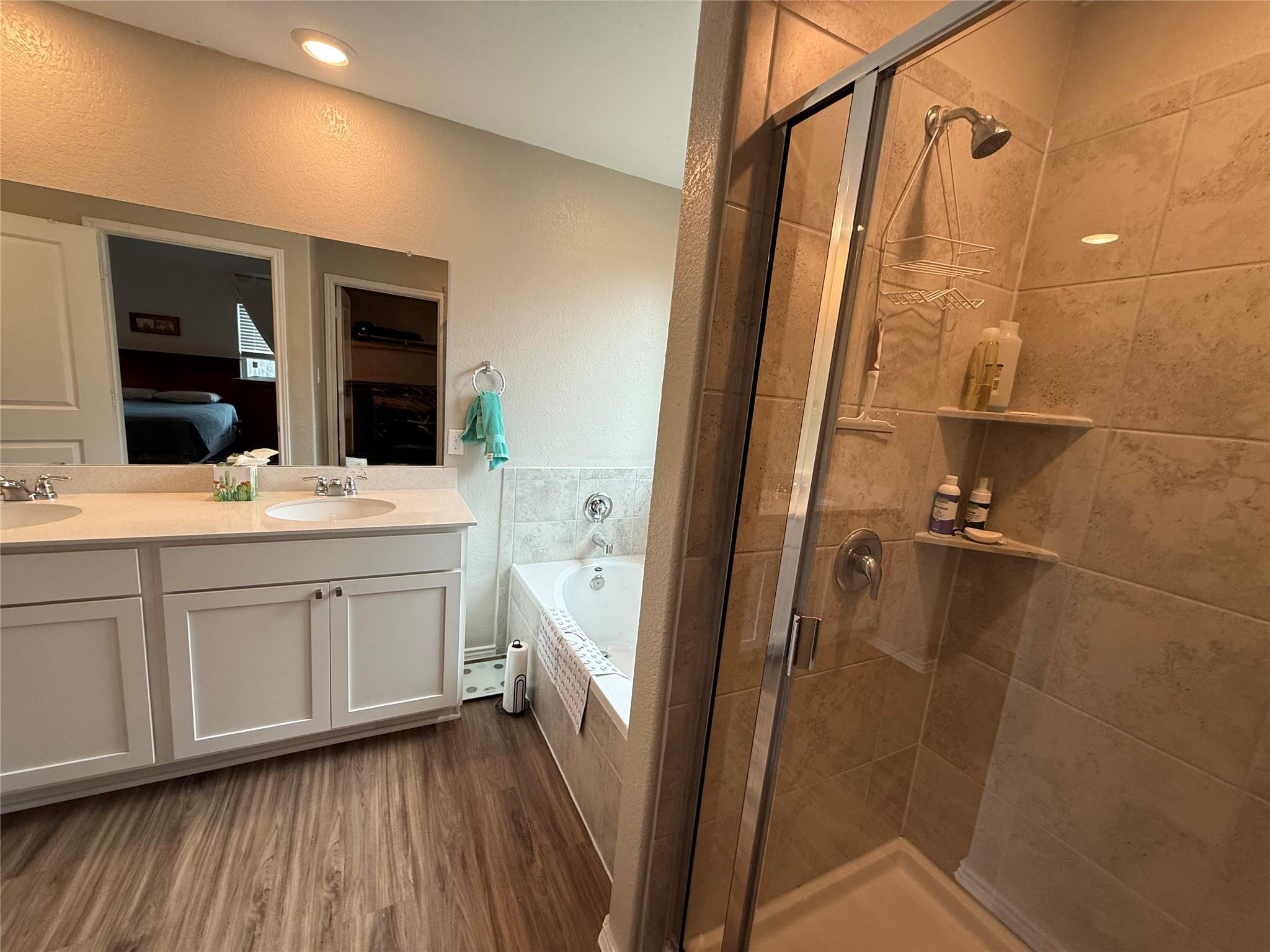 5612 Bellissima Way Property Photo 13
