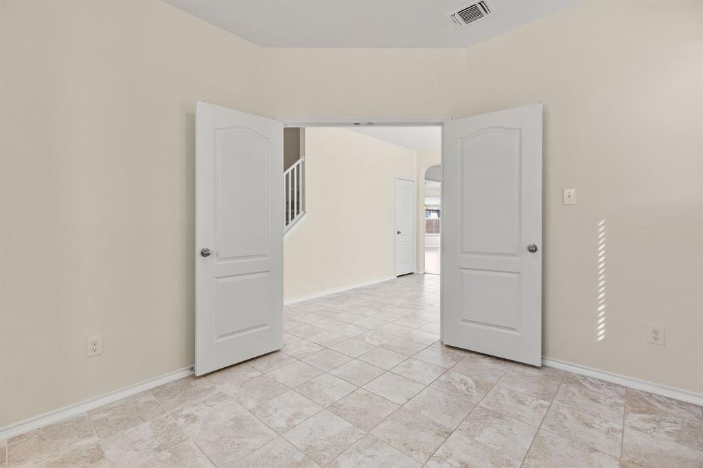 323 Reunion Ln Property Photo 21