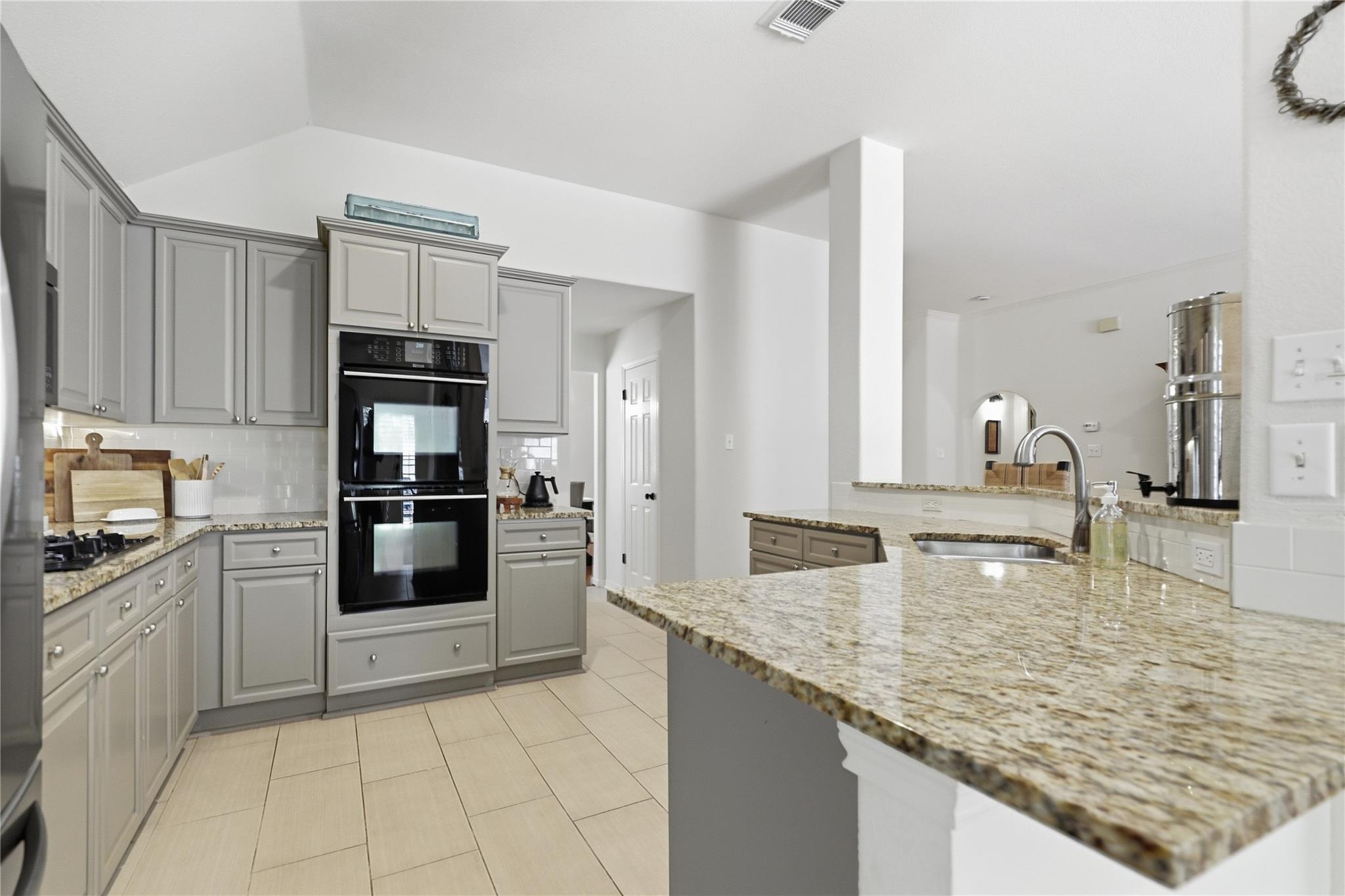 4605 Eagle Feather Dr Property Photo 20