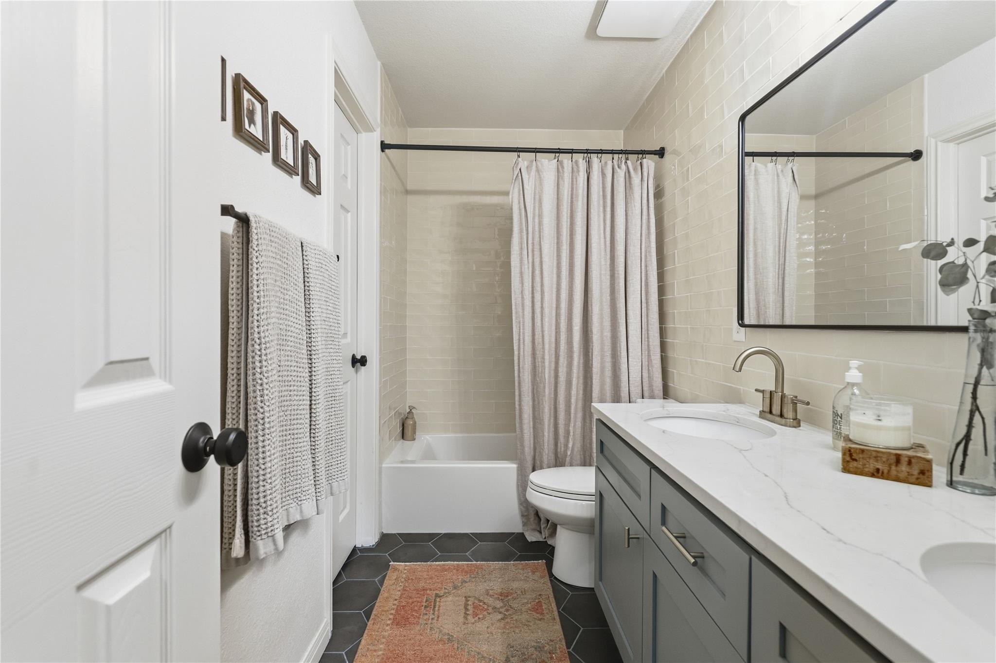 4605 Eagle Feather Dr Property Photo 24