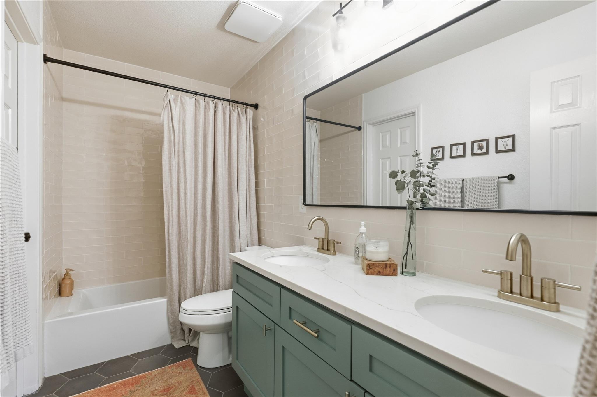 4605 Eagle Feather Dr Property Photo 25