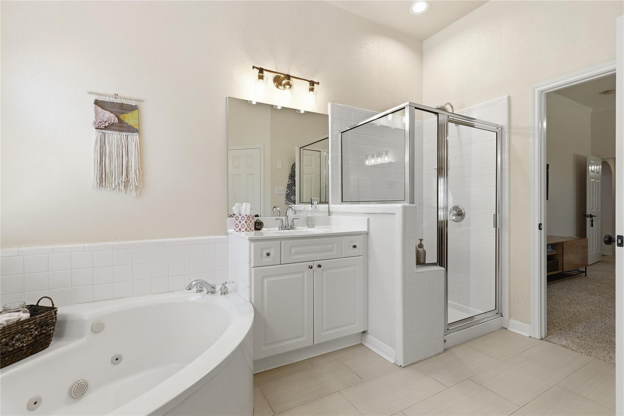 4605 Eagle Feather Dr Property Photo 29